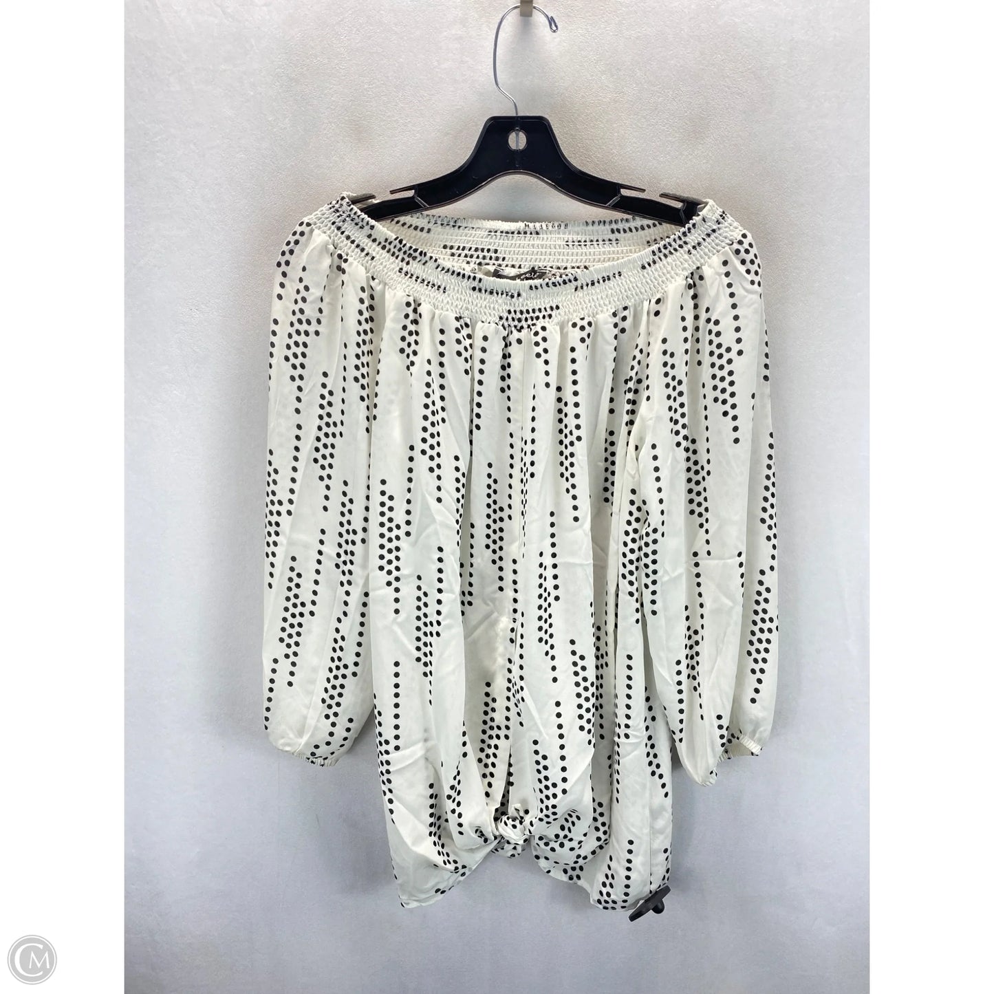 Top Long Sleeve By Clothes Mentor In Polkadot Pattern, Size: S