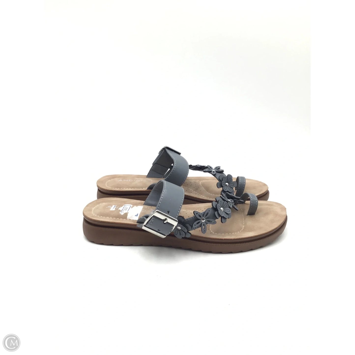 Sandals Flats By Clothes Mentor In Grey, Size: 8.5