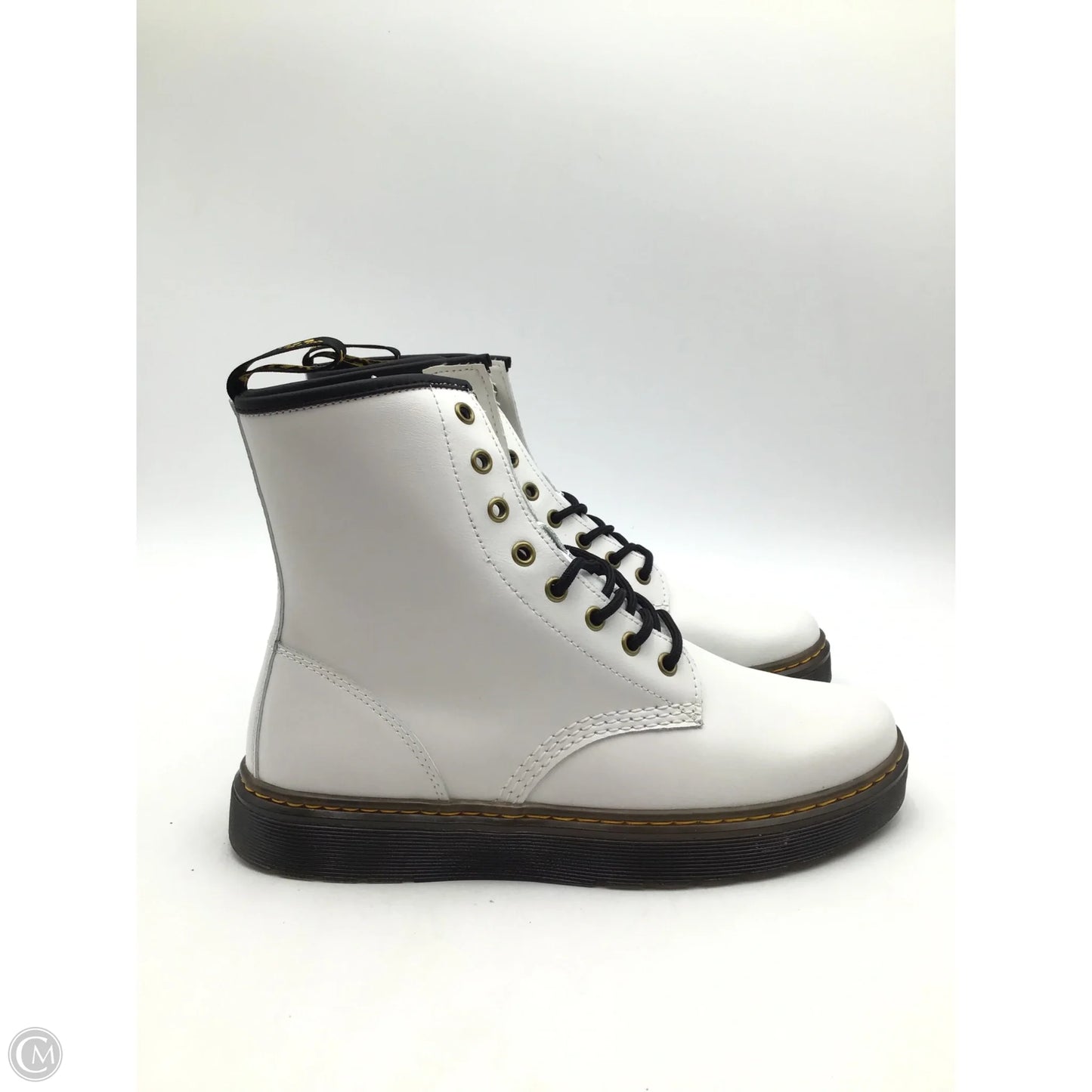 Boots Ankle Flats By Dr Martens In White, Size: 11