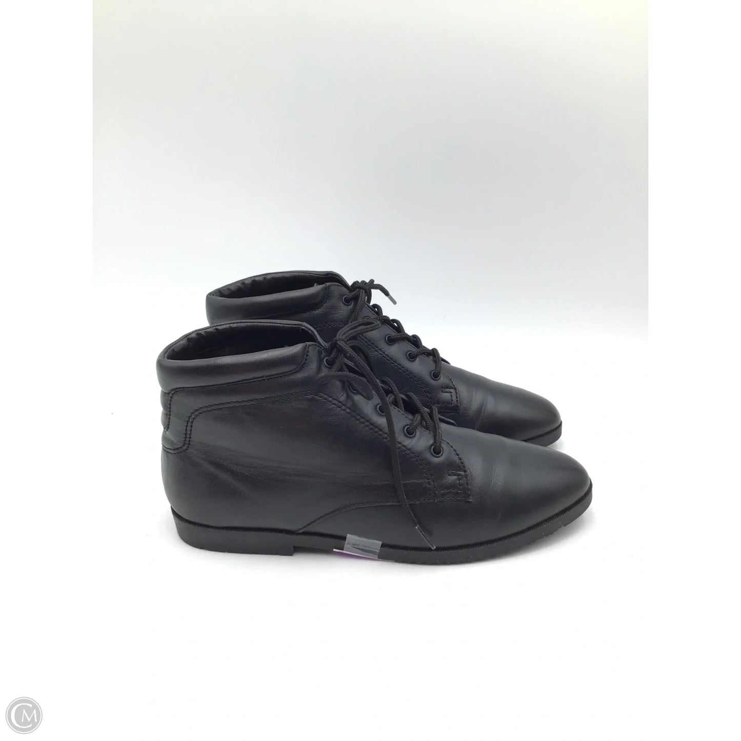 Boots Ankle Flats By Clothes Mentor In Black, Size: 7