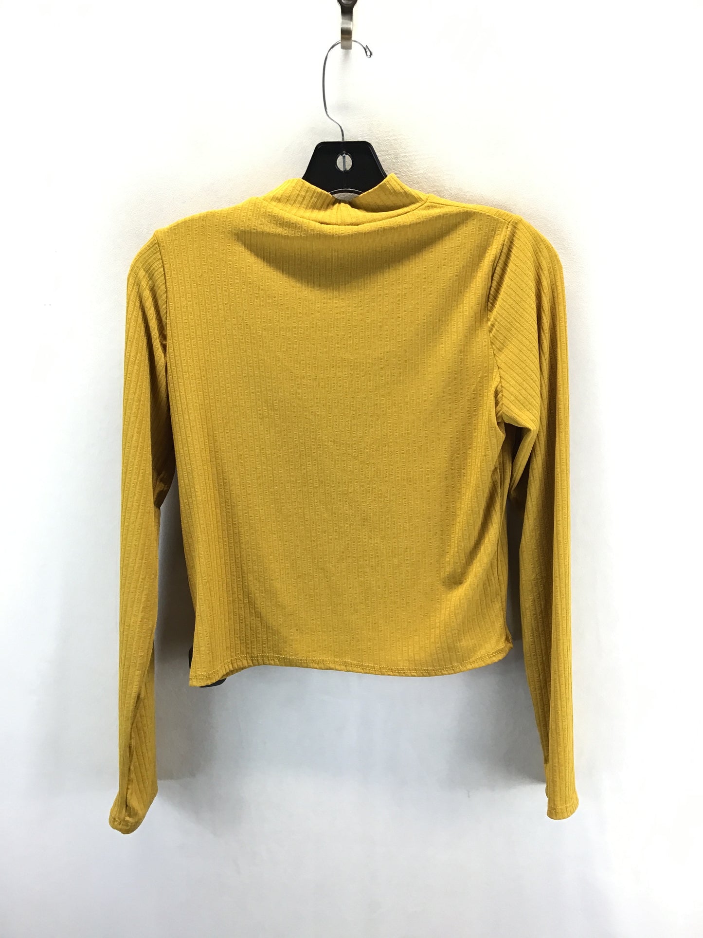Top Long Sleeve Basic By Clothes Mentor In Yellow, Size: L