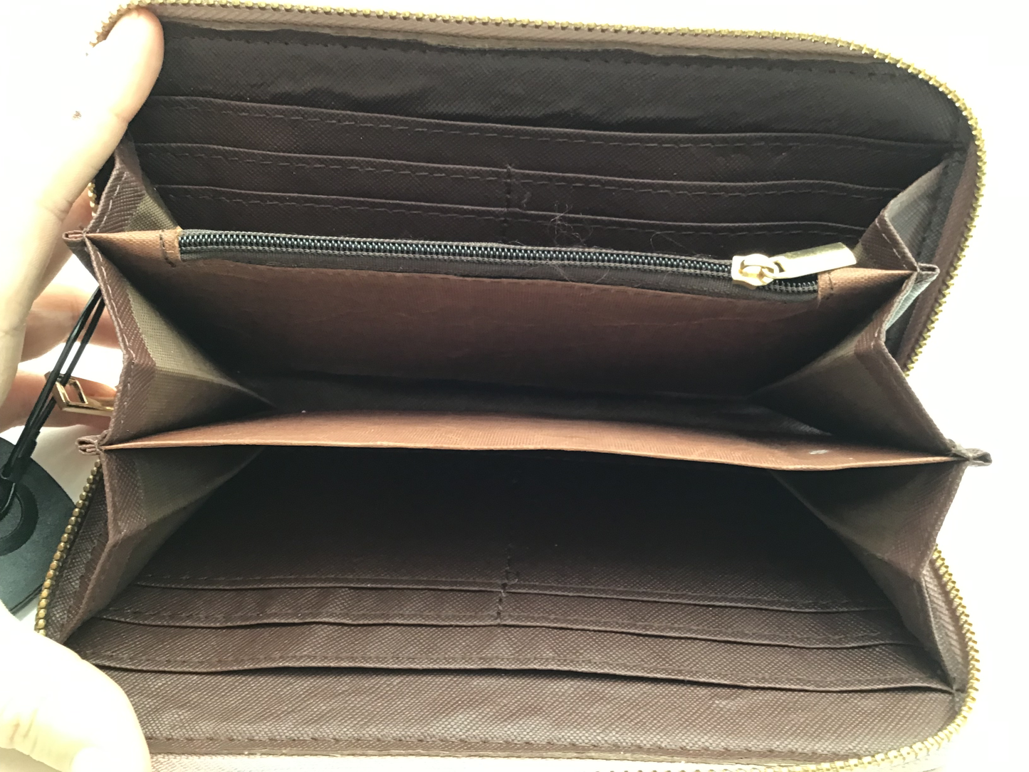 Wristlet By Clothes Mentor Size: Small