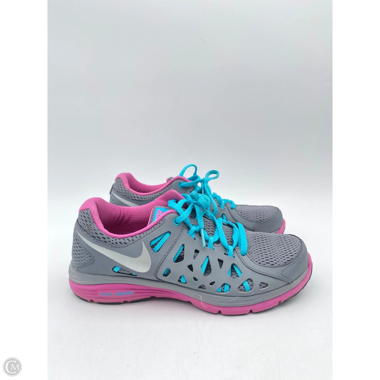 Shoes Sneakers By Nike In Grey & Pink, Size: 8