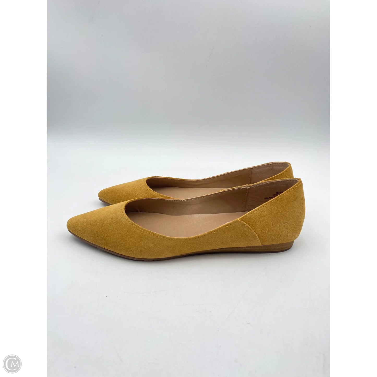Shoes Flats By Crown Vintage In Yellow, Size: 9