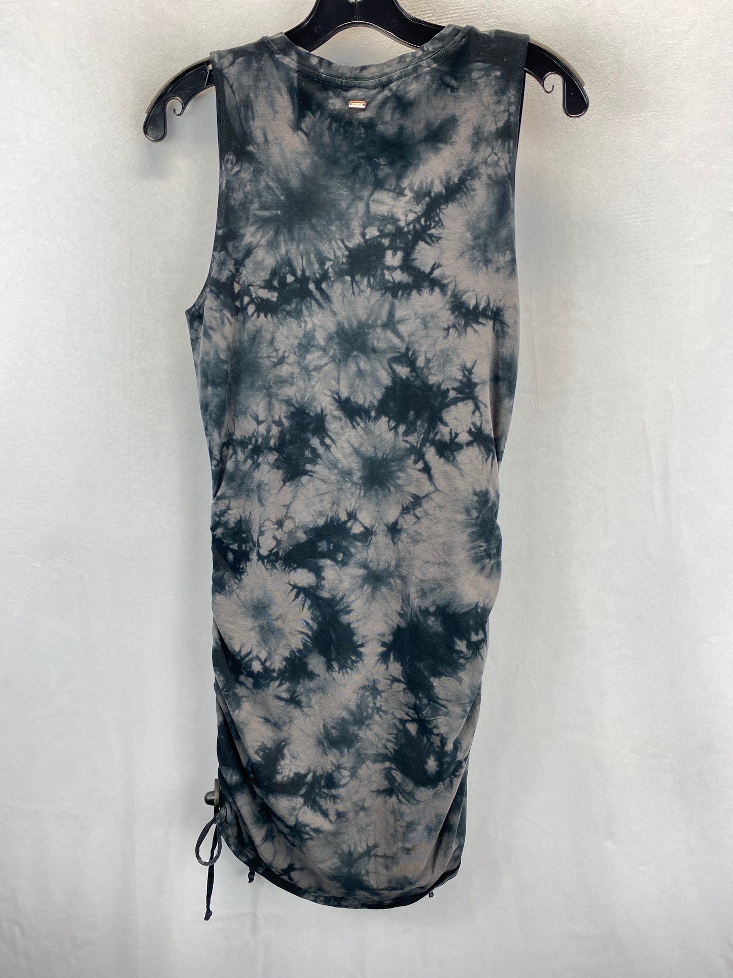 Dress Casual Midi By Pink Size: M