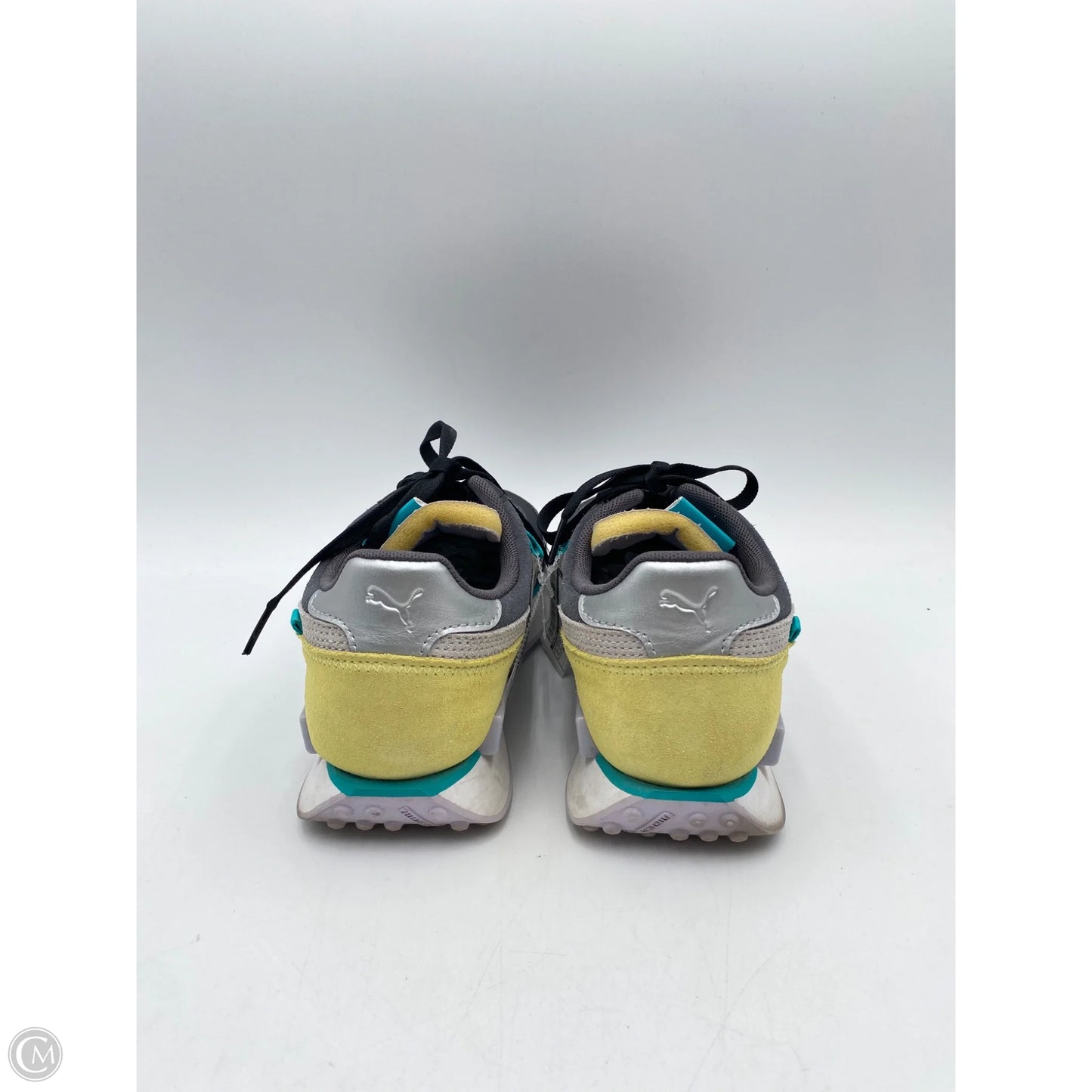Shoes Athletic By Puma In Black & Yellow, Size: 9.5