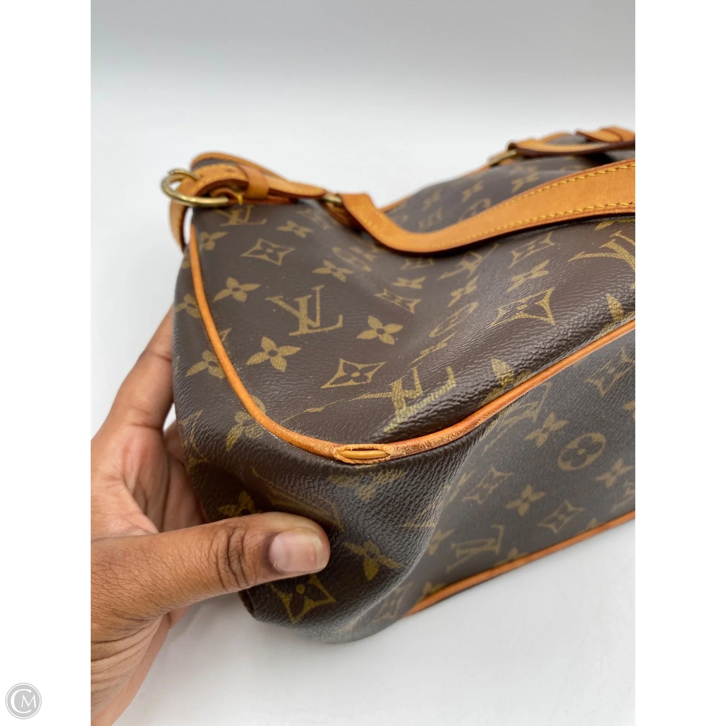 Handbag Luxury Designer By Louis Vuitton, Size: Large