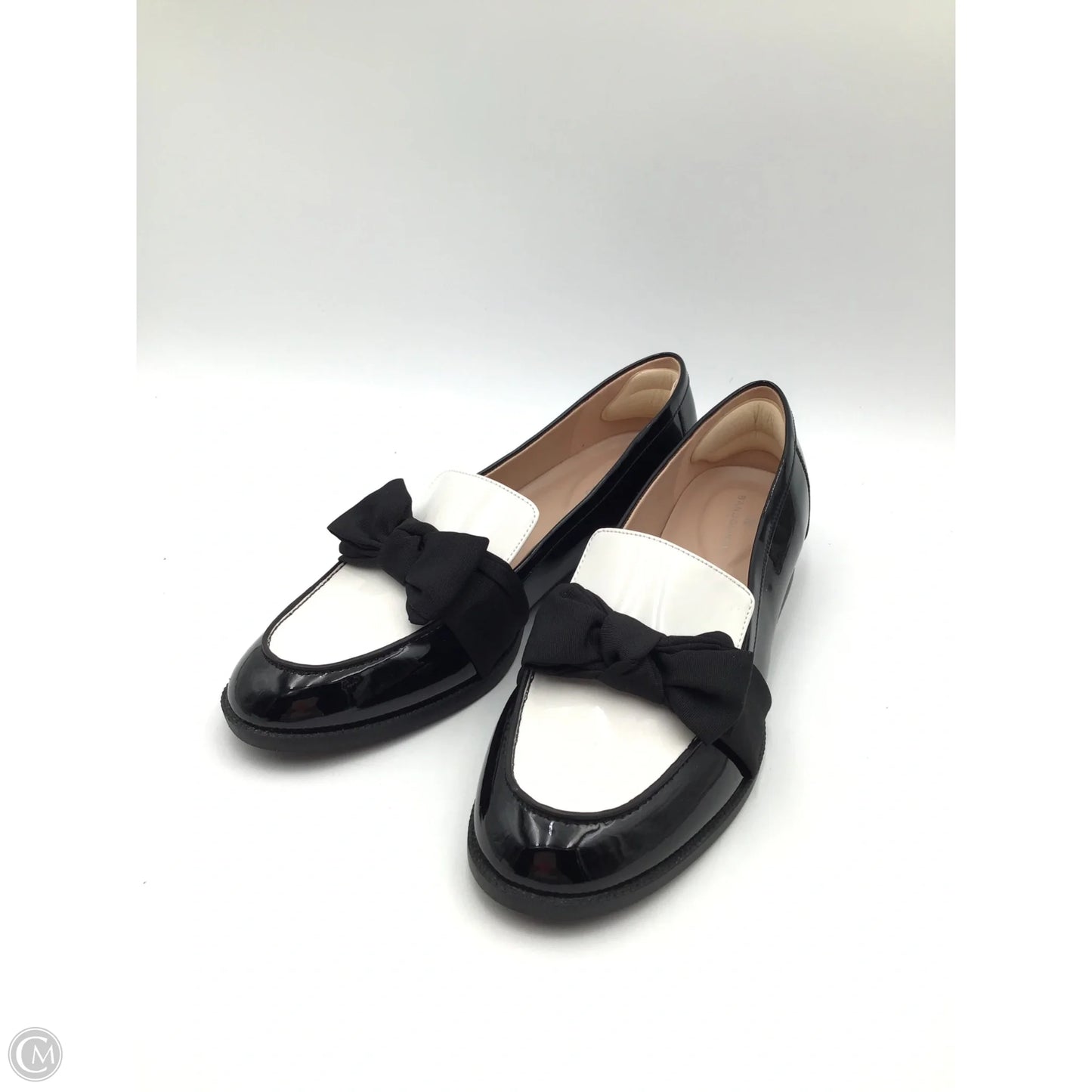Shoes Flats By Bandolino In Black & White, Size: 11