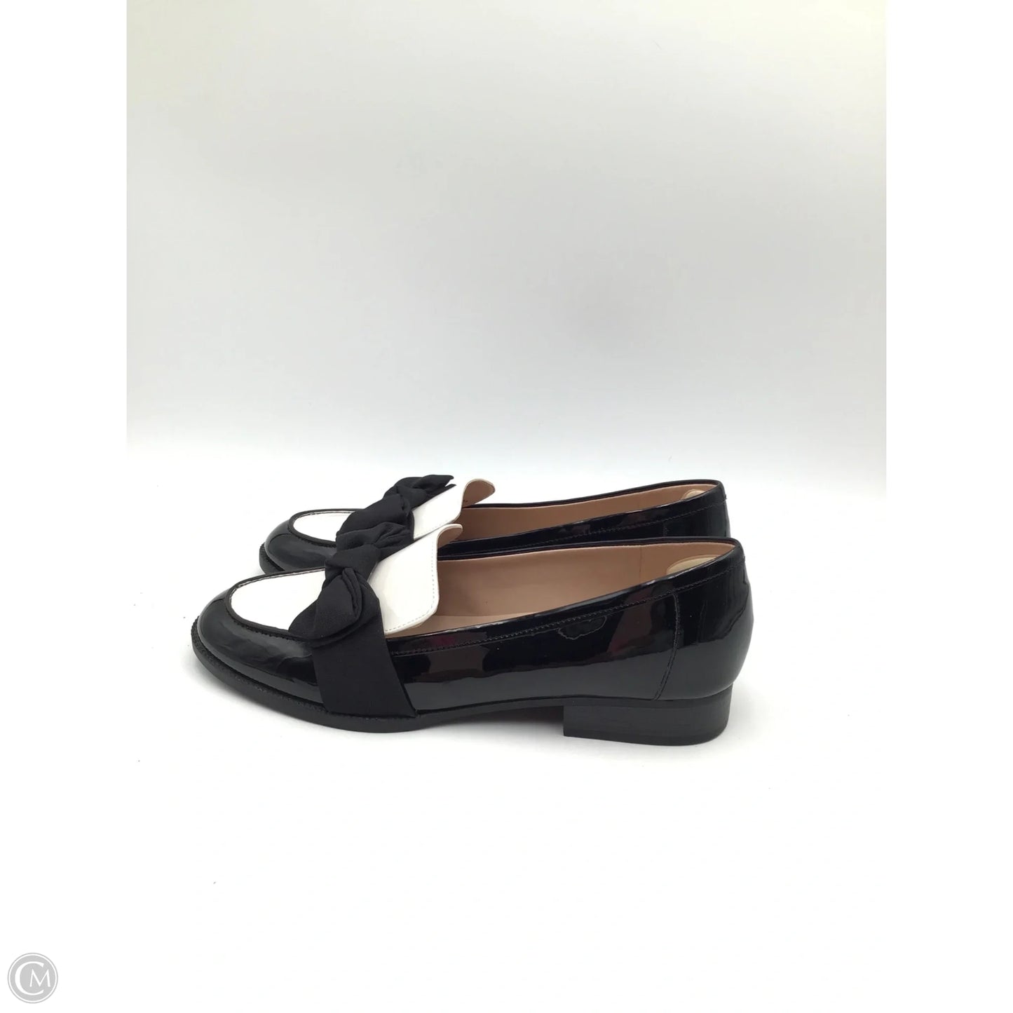 Shoes Flats By Bandolino In Black & White, Size: 11