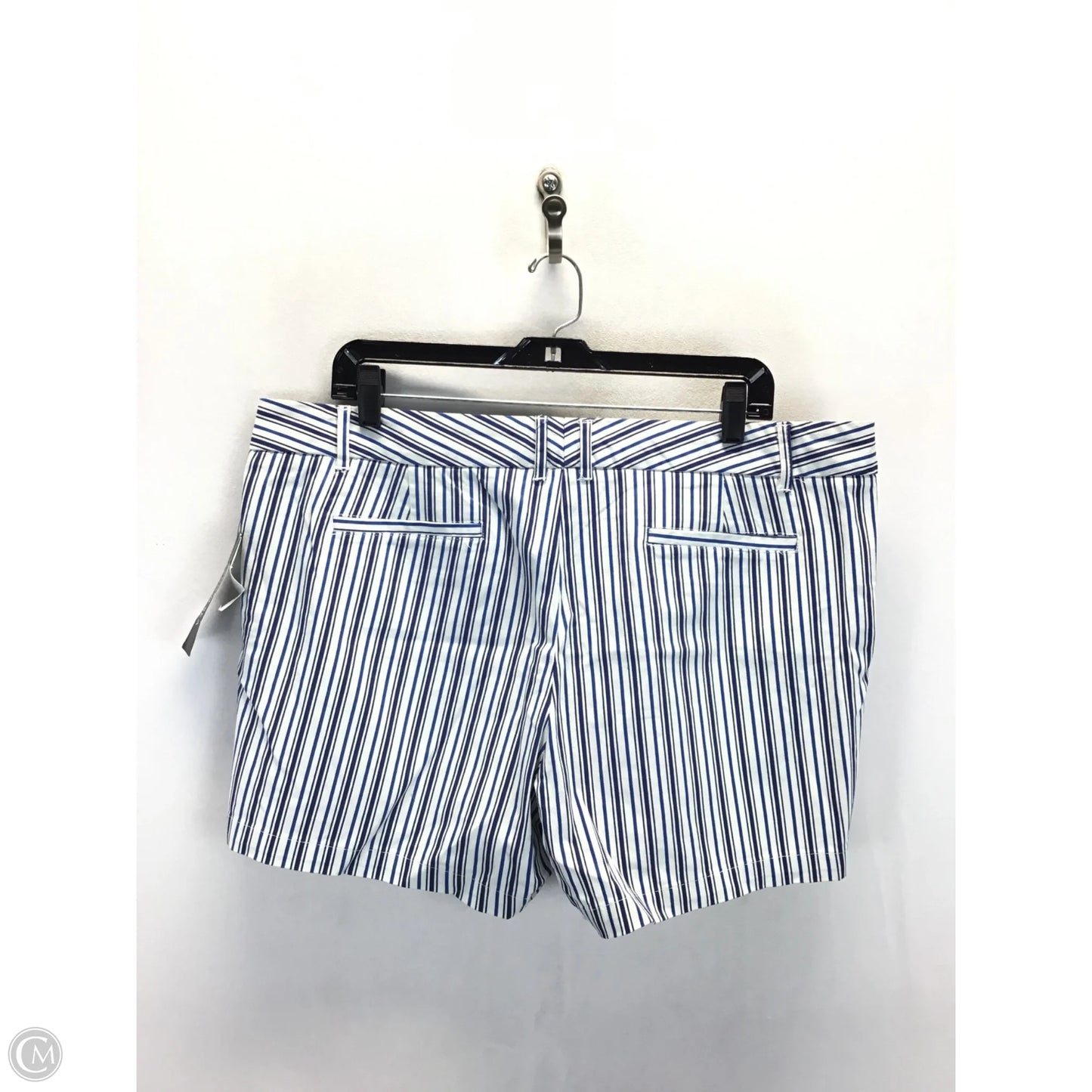 Shorts By Clothes Mentor In Striped Pattern, Size: 16