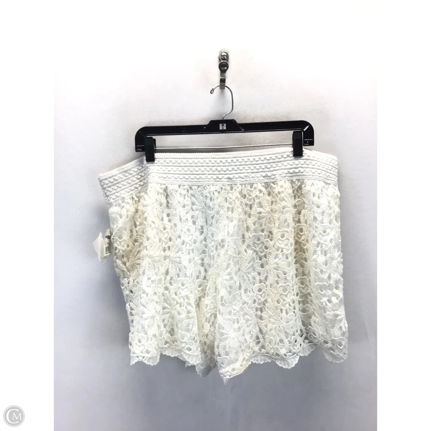 Shorts By Sans Souci In White, Size: 3x
