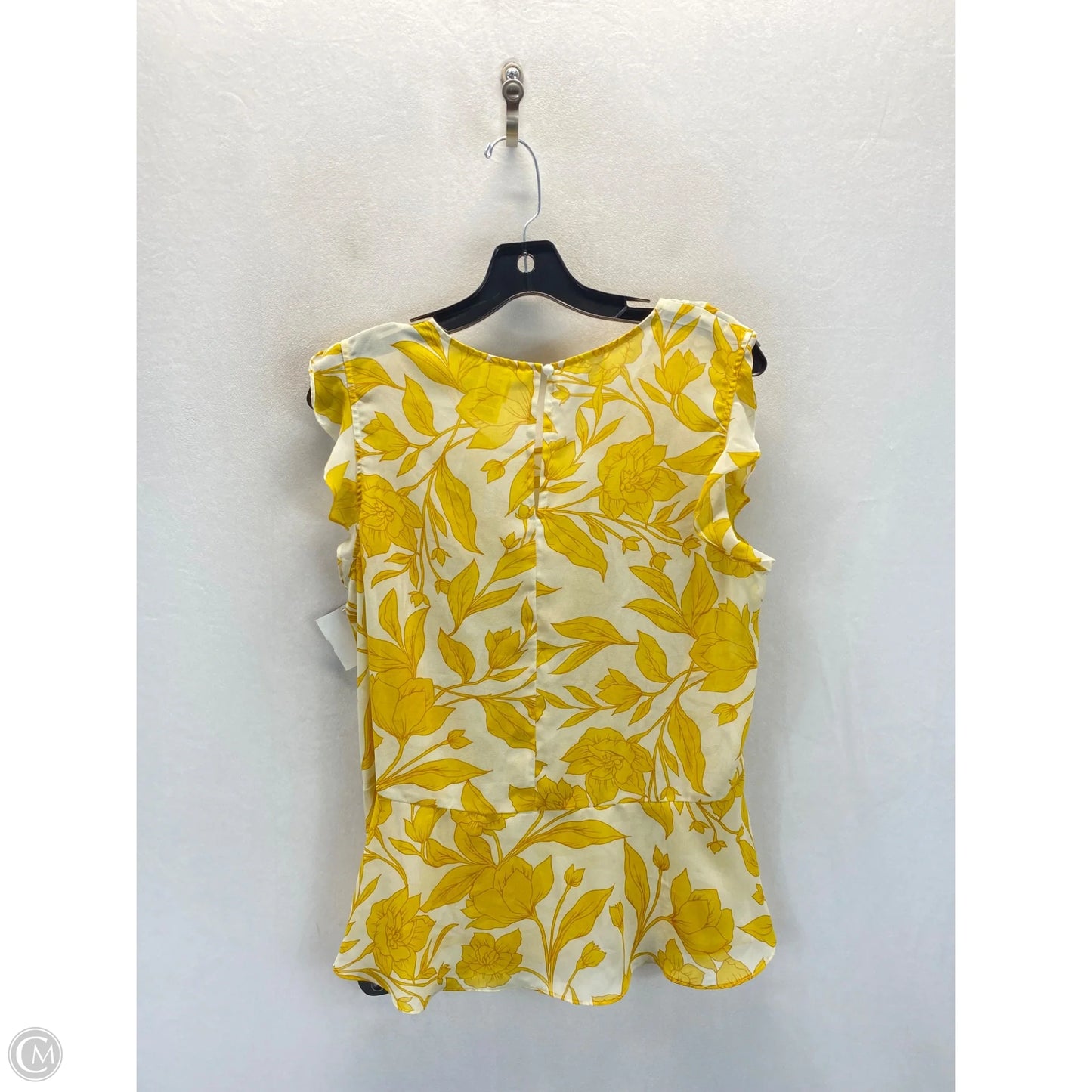 Top Sleeveless By Cabi In White & Yellow, Size: M