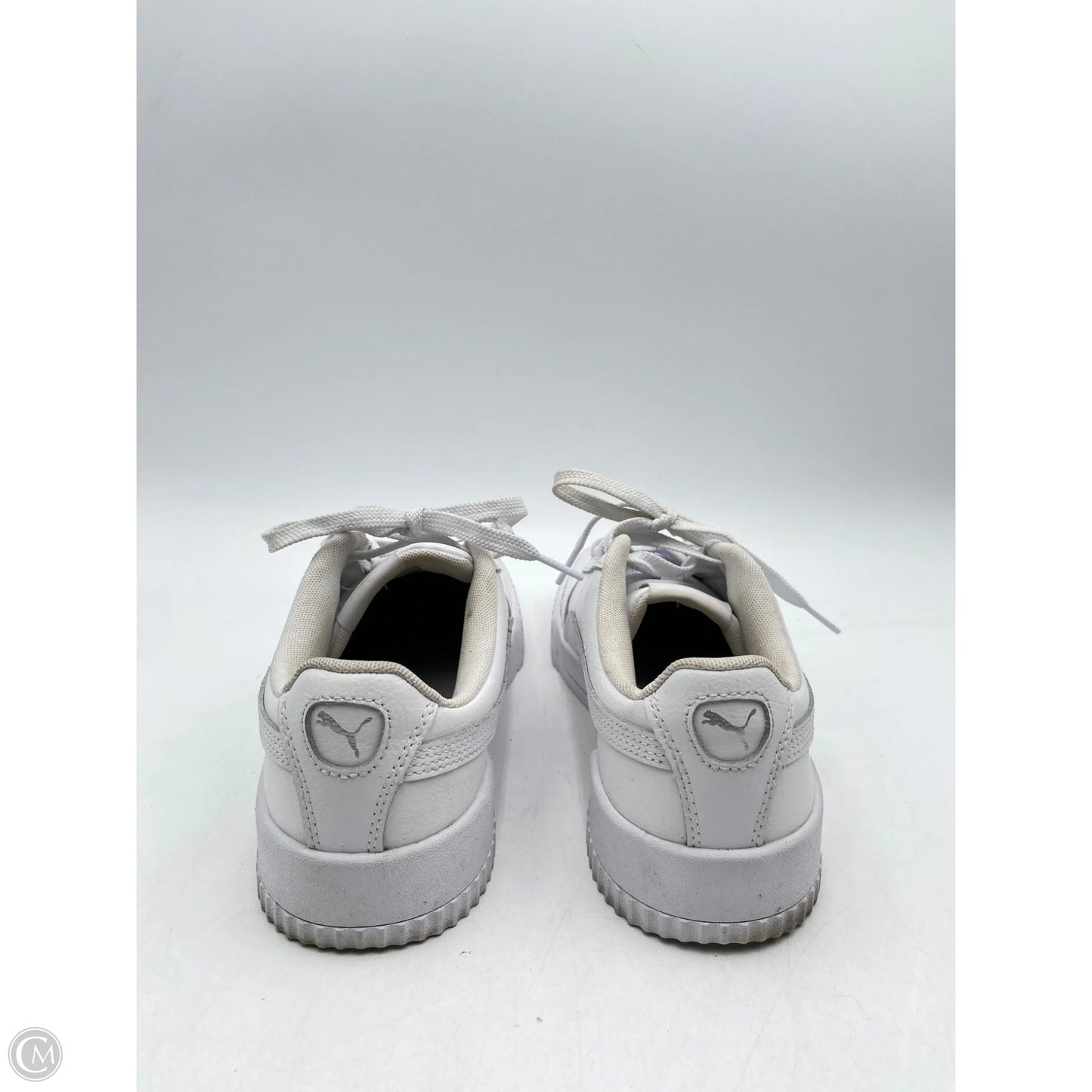 Shoes Sneakers By Puma In White, Size: 9