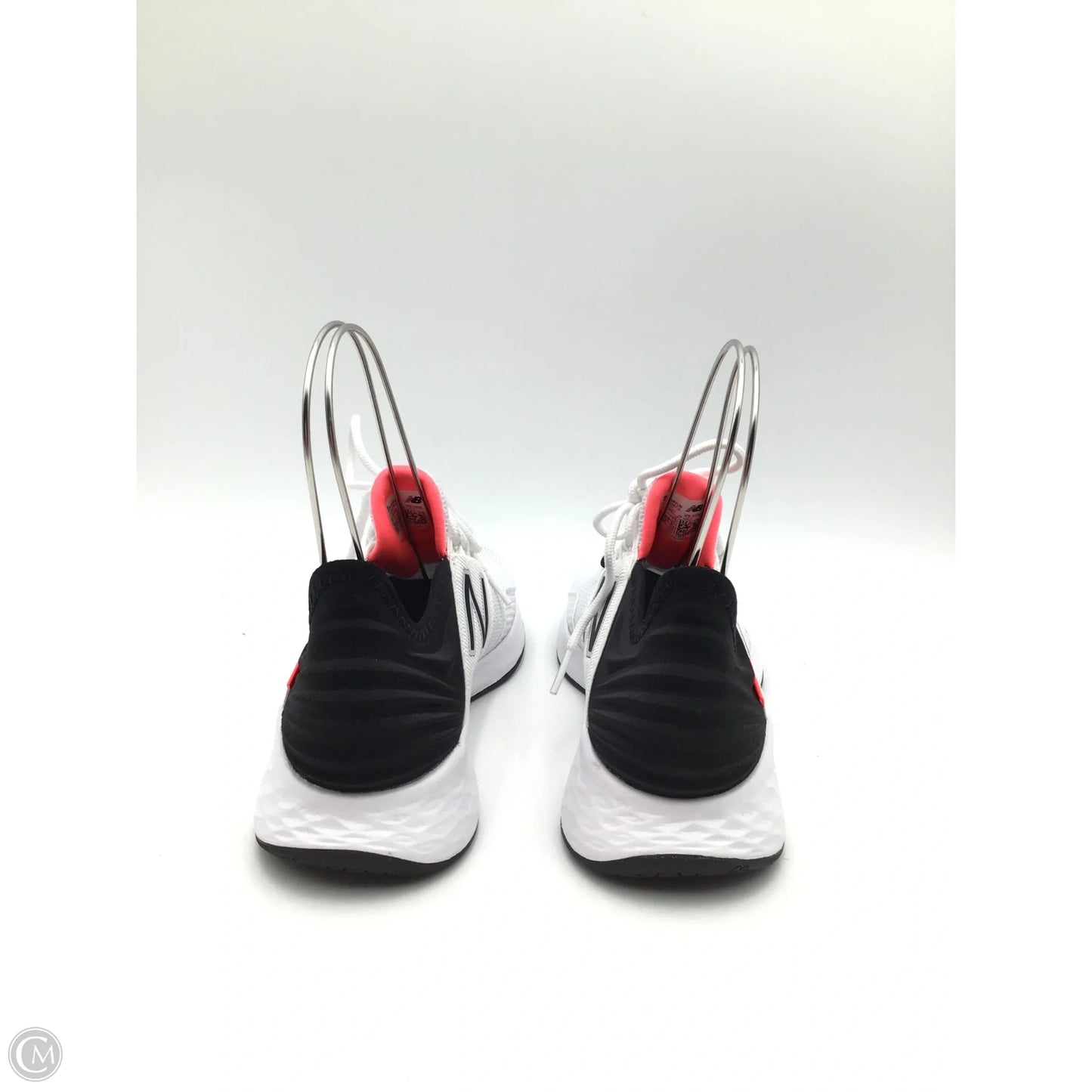 Shoes Athletic By New Balance In Black & White, Size: 7