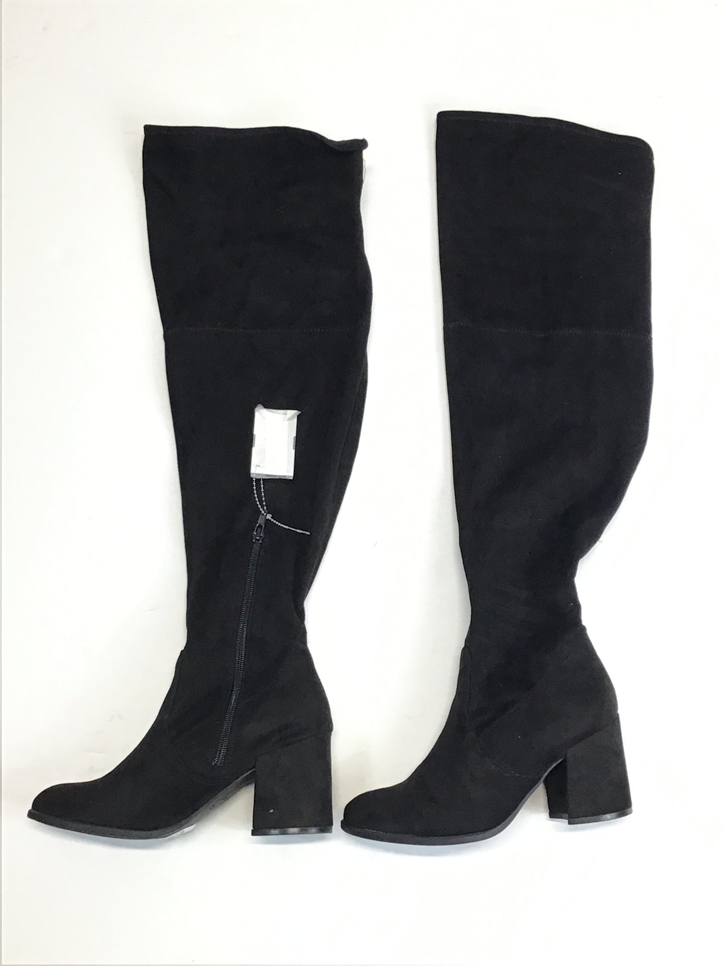 Boots Knee Flats By Unisa Size: 6.5