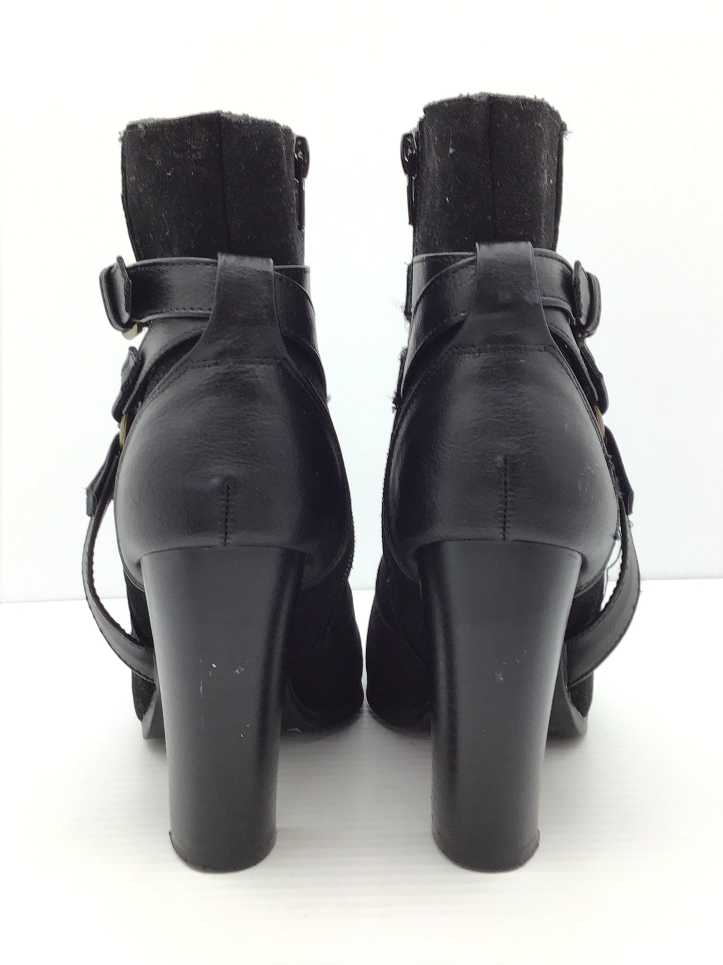 Boots Ankle Heels By Shoedazzle Size: 7