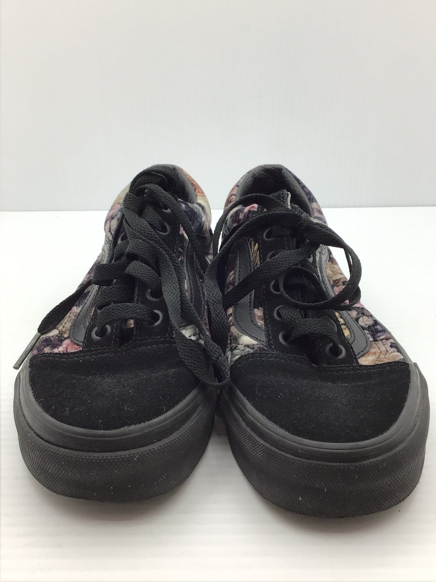 Shoes Athletic By Vans Size: 6