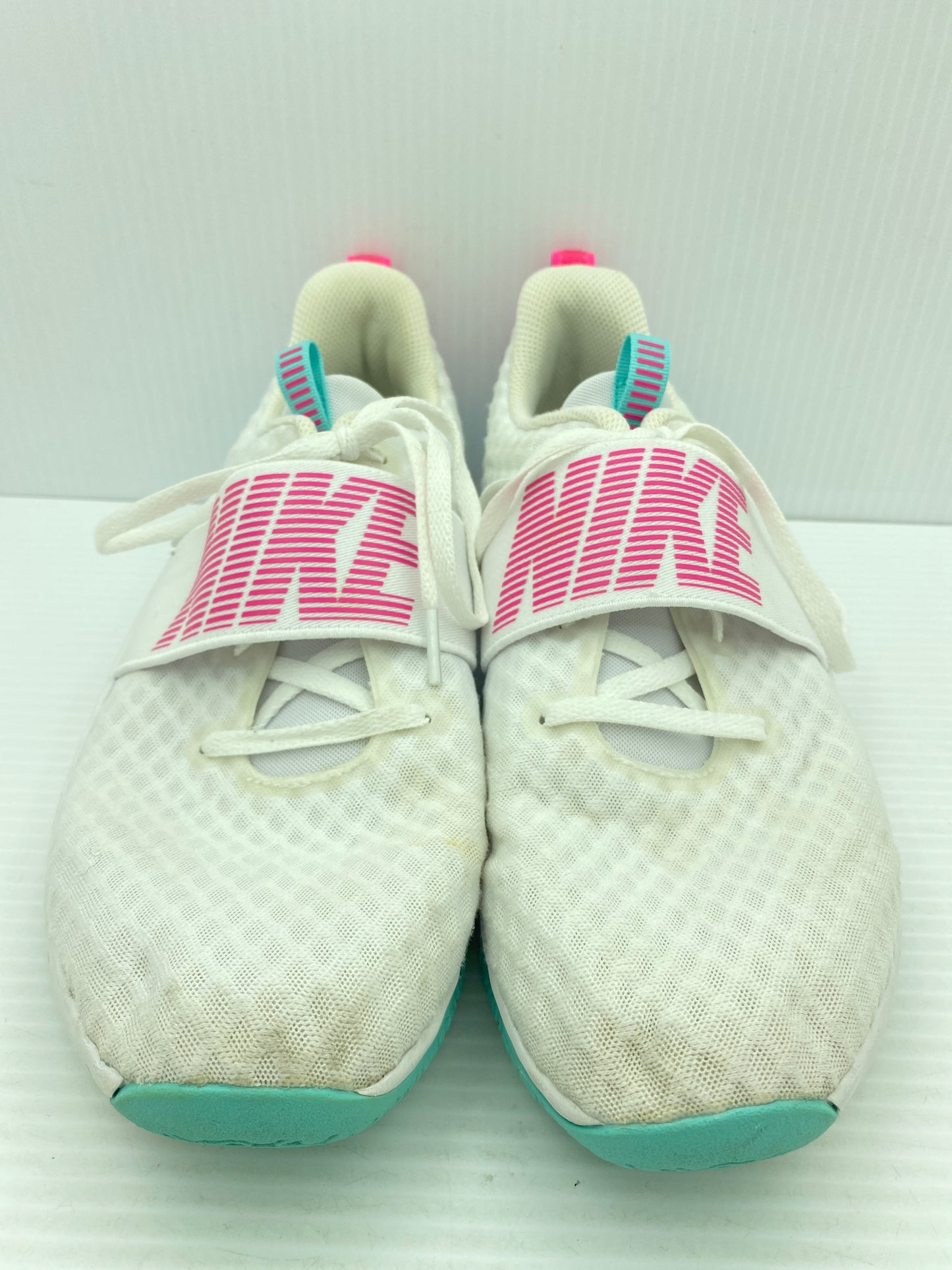 Shoes Athletic By Nike Size: 10