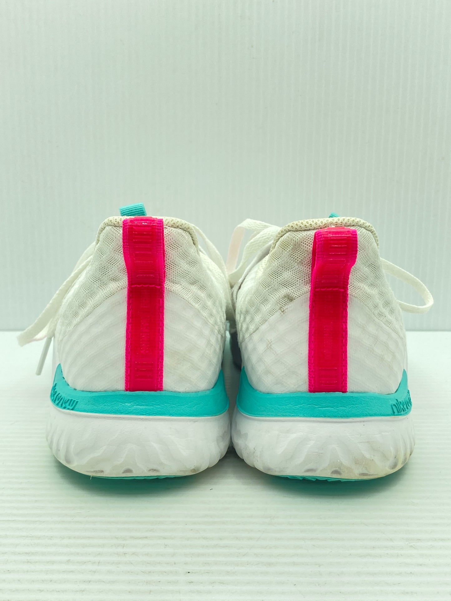 Shoes Athletic By Nike Size: 10