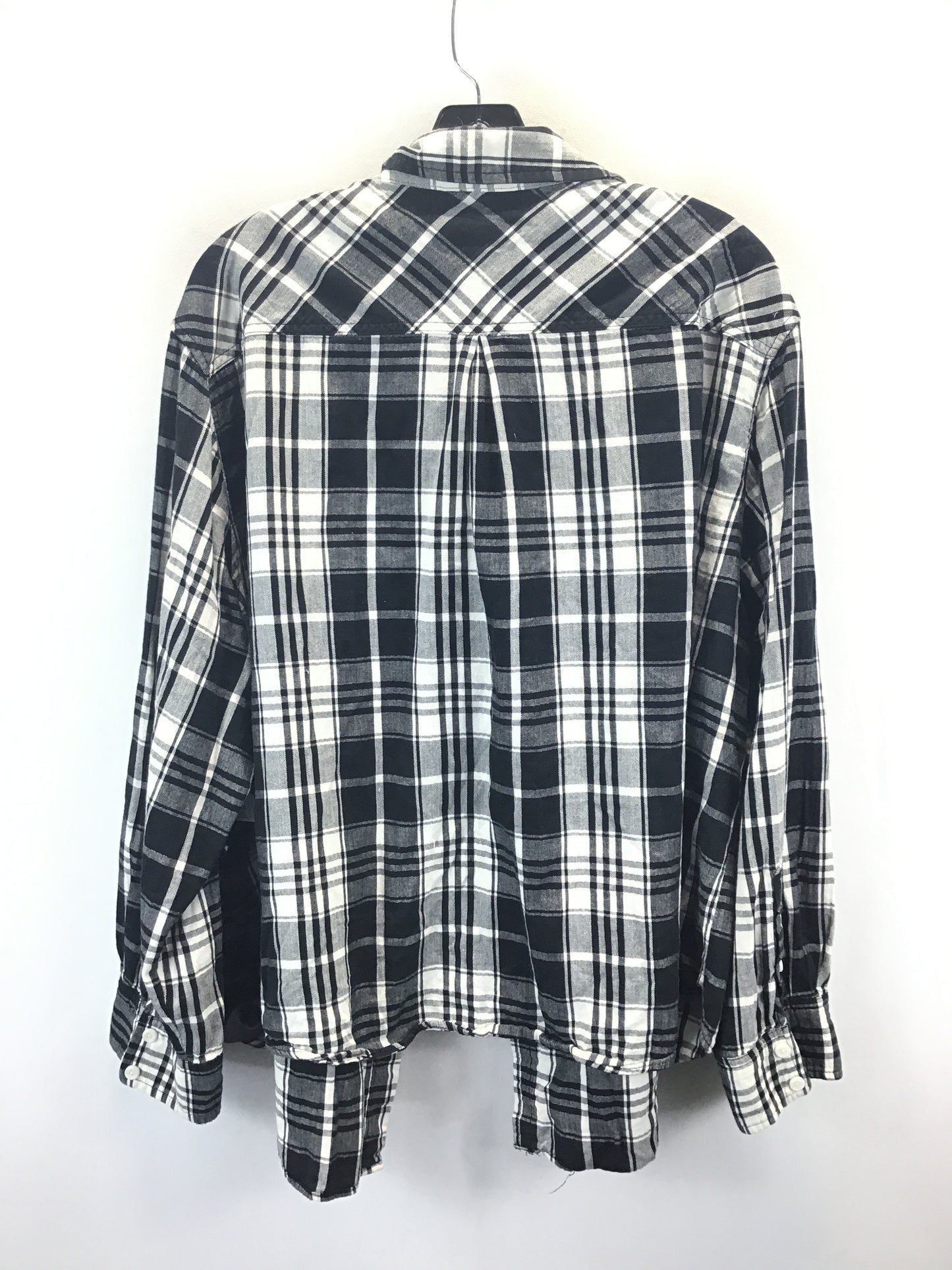 Top Long Sleeve By Ava & Viv In Plaid Pattern, Size: 3x