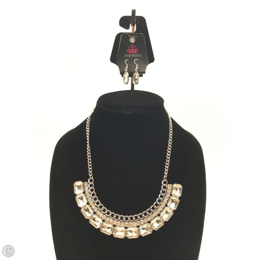 Necklace Set By Paparazzi, Size: 02 Piece Set