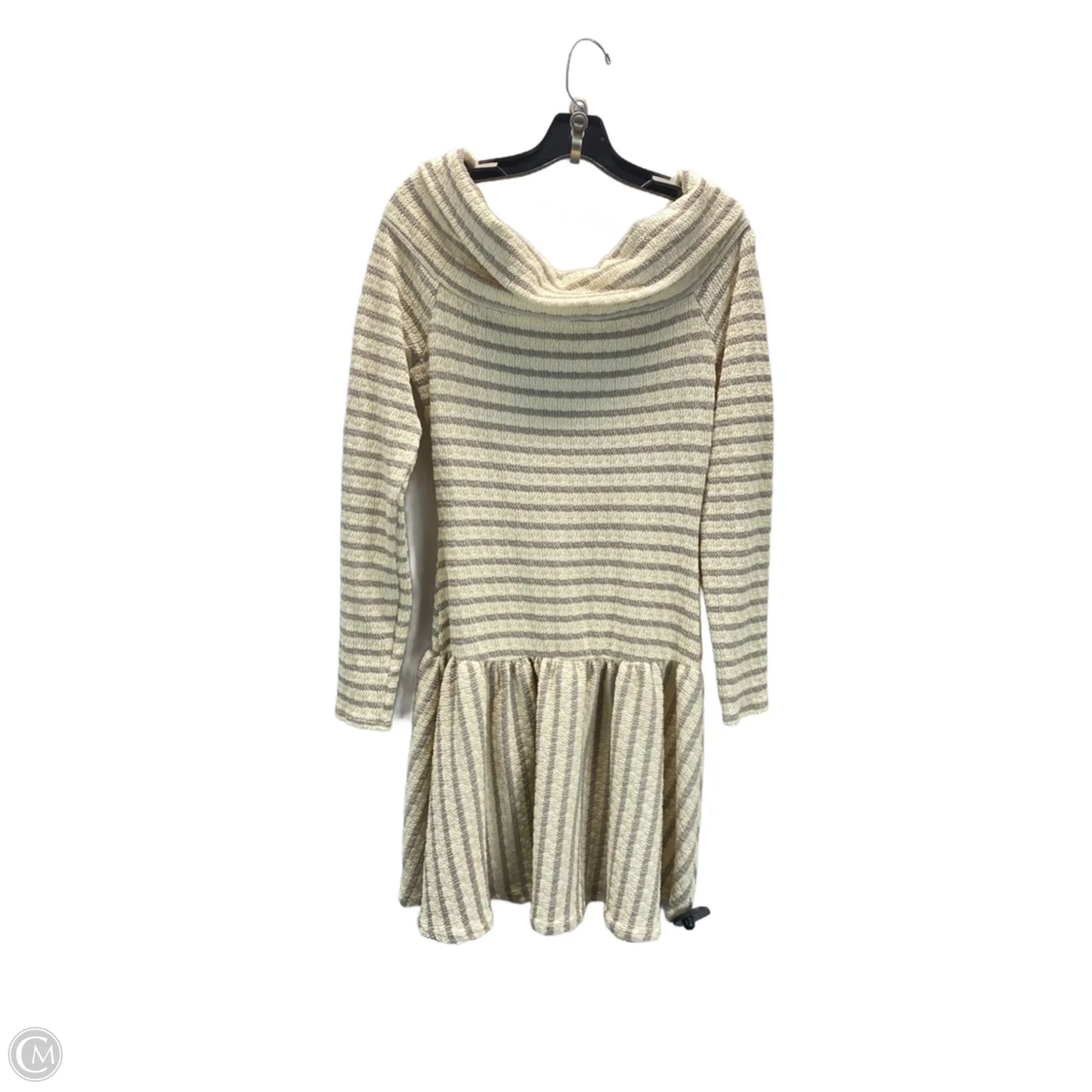 Dress Casual Short By Fashion Nova In Cream & Grey, Size: L