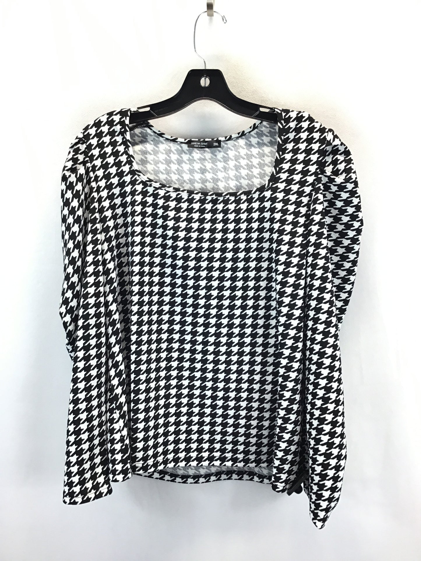 Top Long Sleeve By Shein In Black & White, Size: 2x