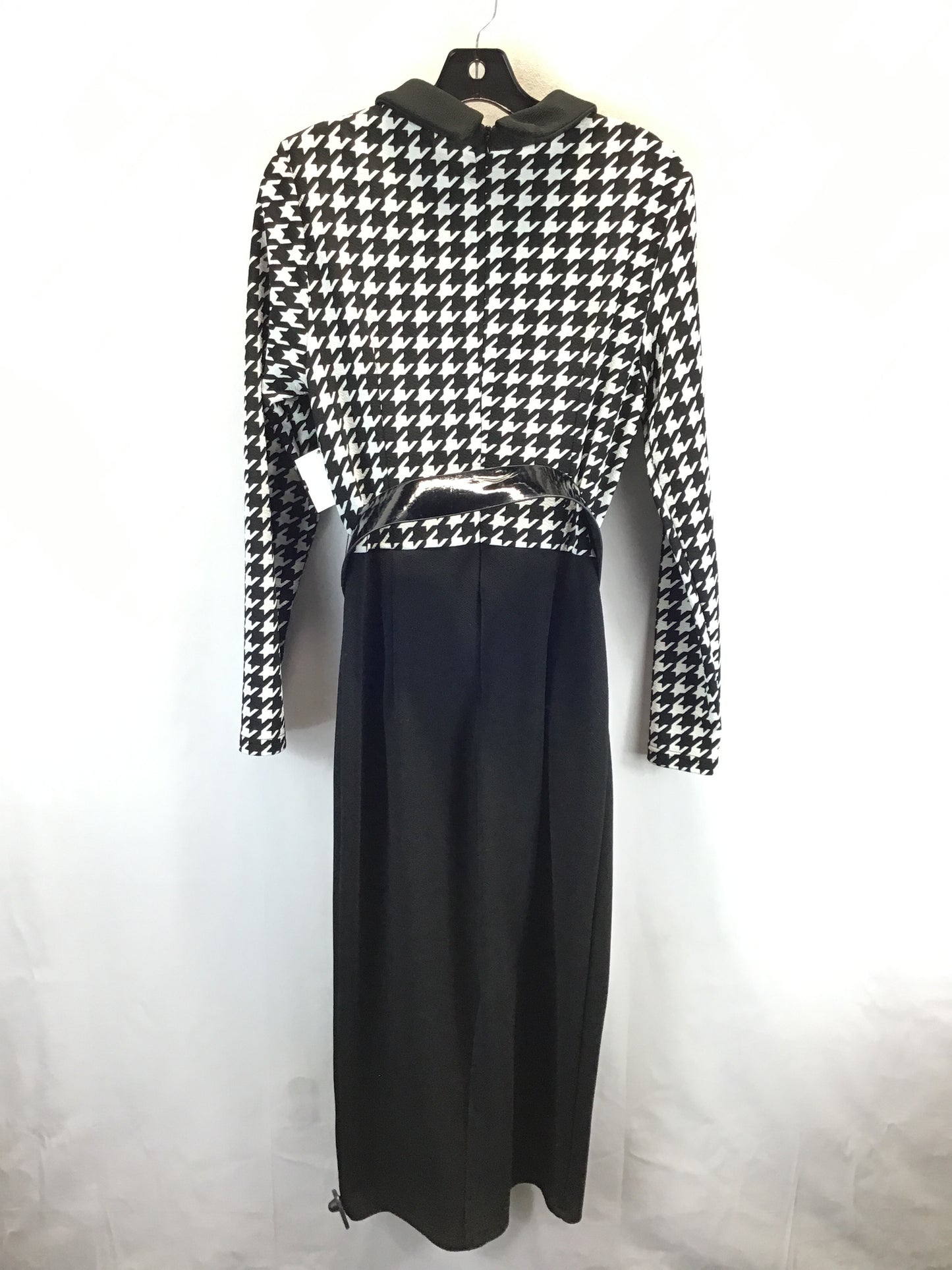 Dress Casual Maxi By Shein In Black & White, Size: 10