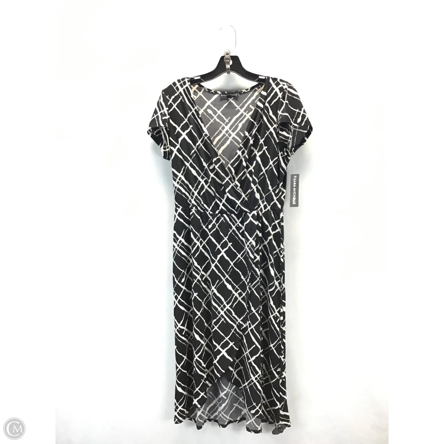 Dress Casual Midi By Clothes Mentor In Black & White, Size: M