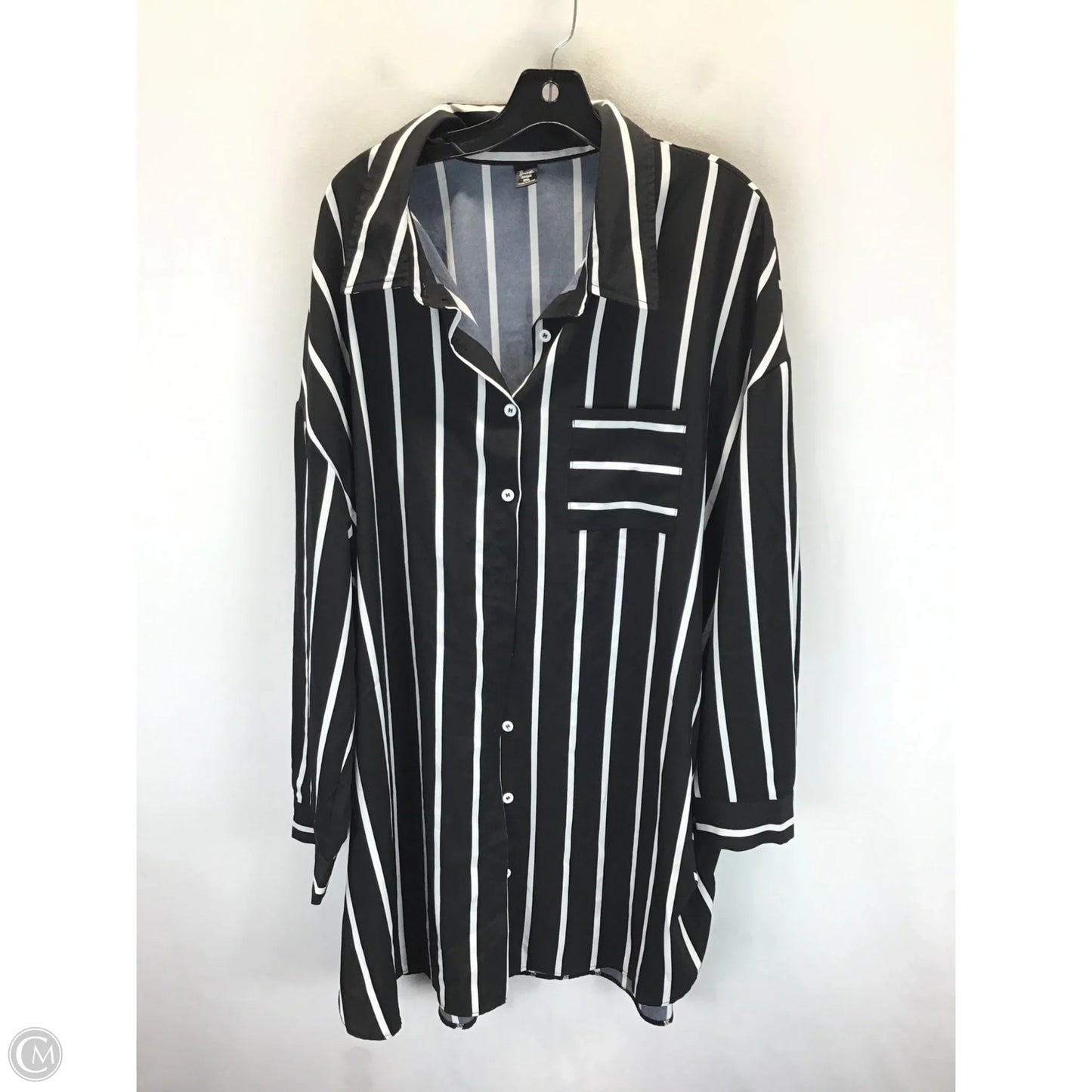 Tunic Long Sleeve By Clothes Mentor In Black & White, Size: 3x
