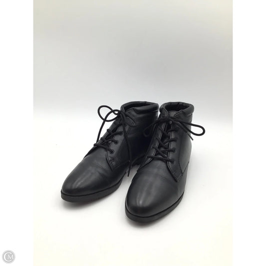 Boots Ankle Flats By Clothes Mentor In Black, Size: 7