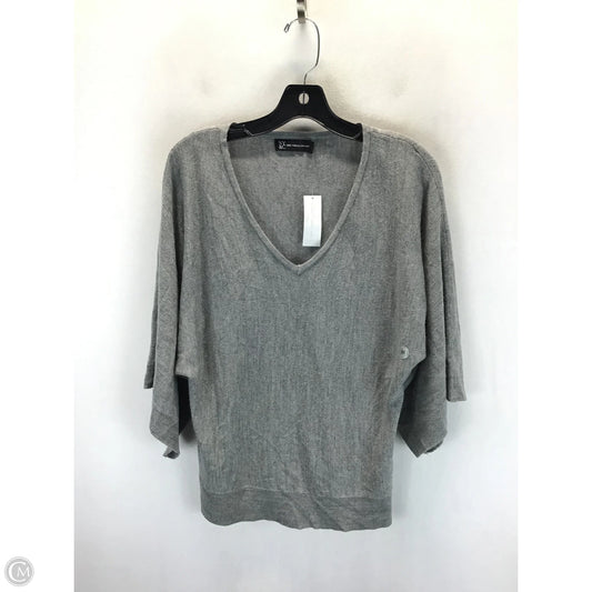Sweater By New York And Co In Grey, Size: M