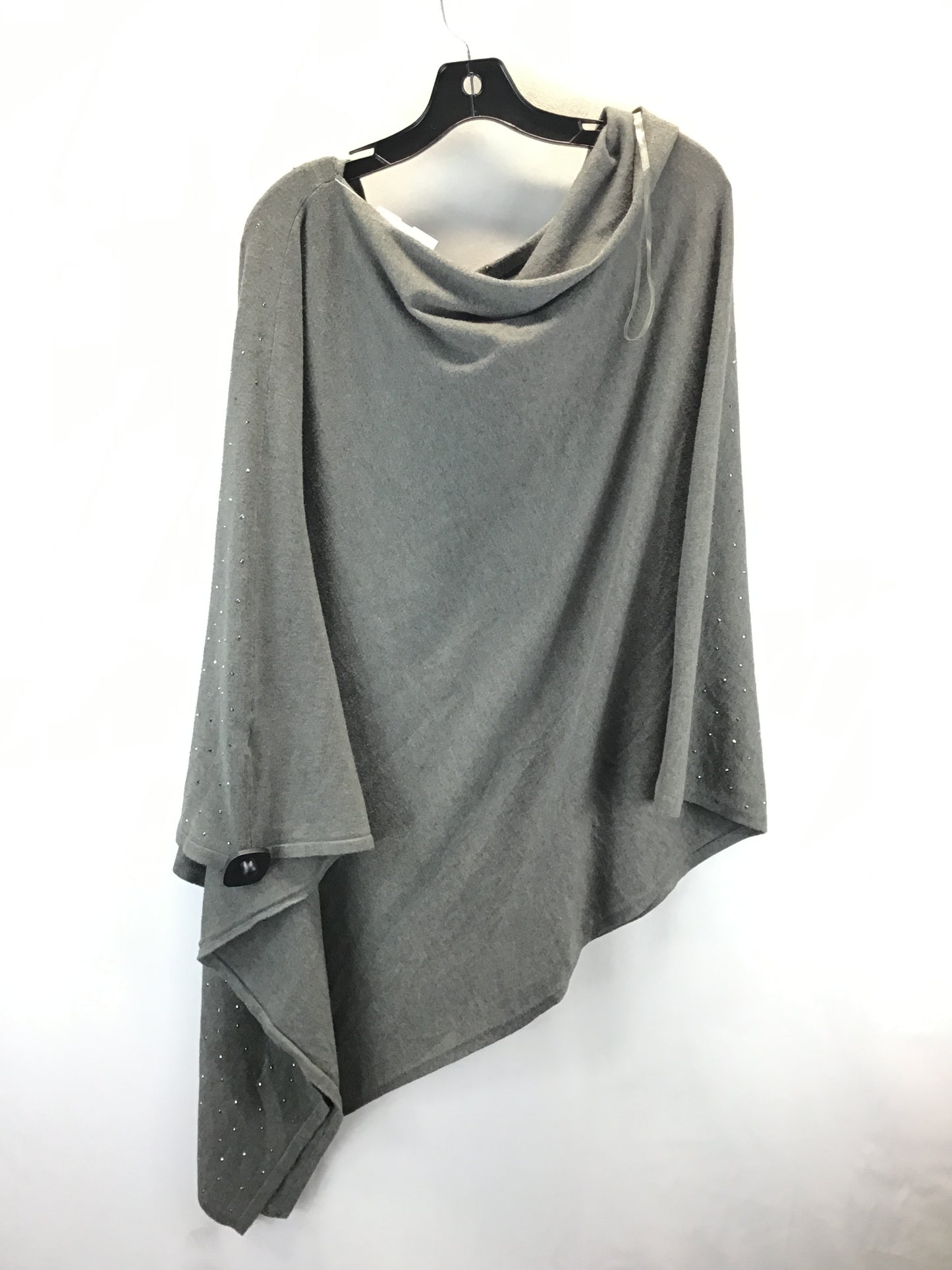 Poncho By Clothes Mentor In Grey & Silver, Size: 0