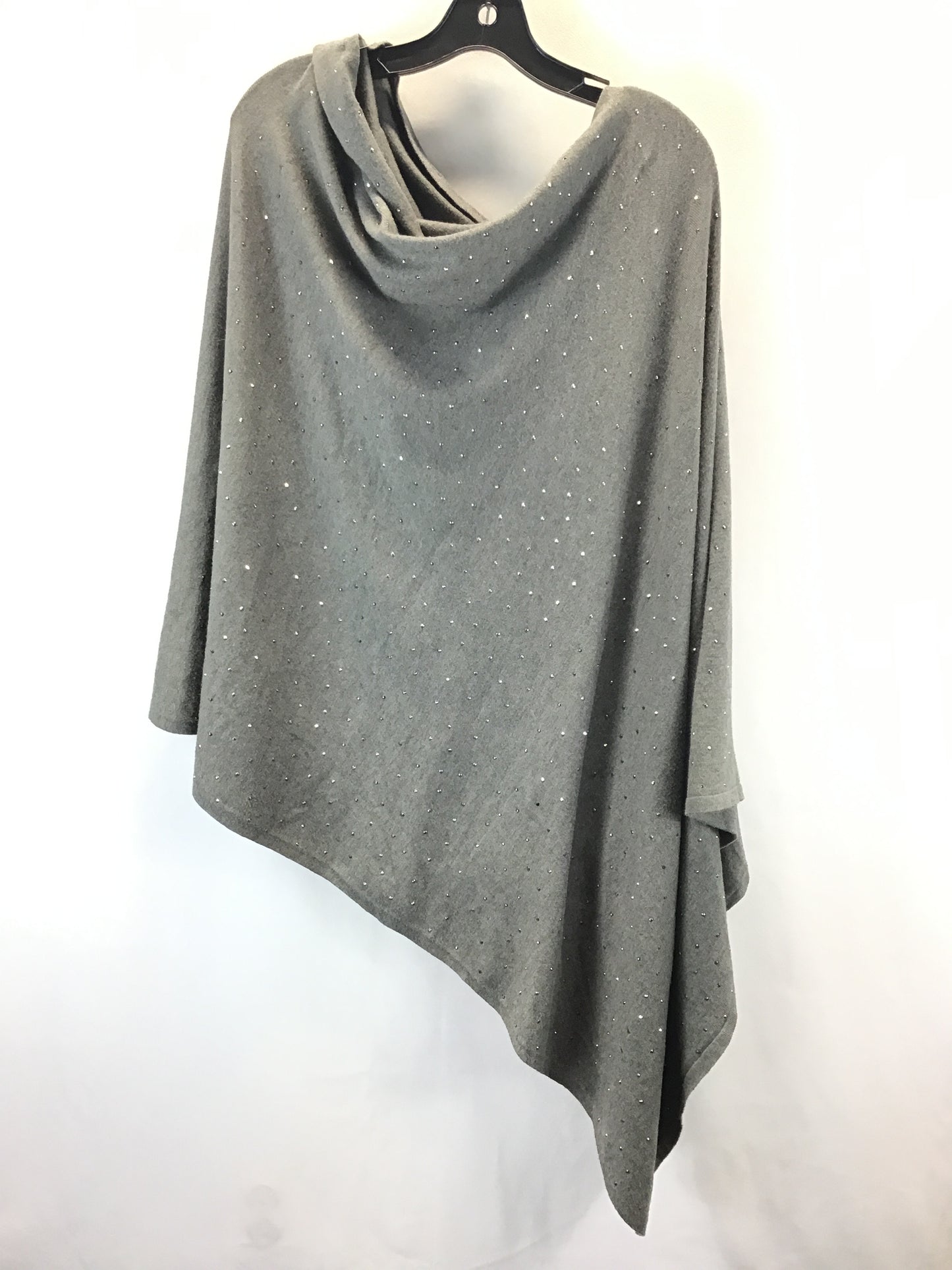 Poncho By Clothes Mentor In Grey & Silver, Size: 0