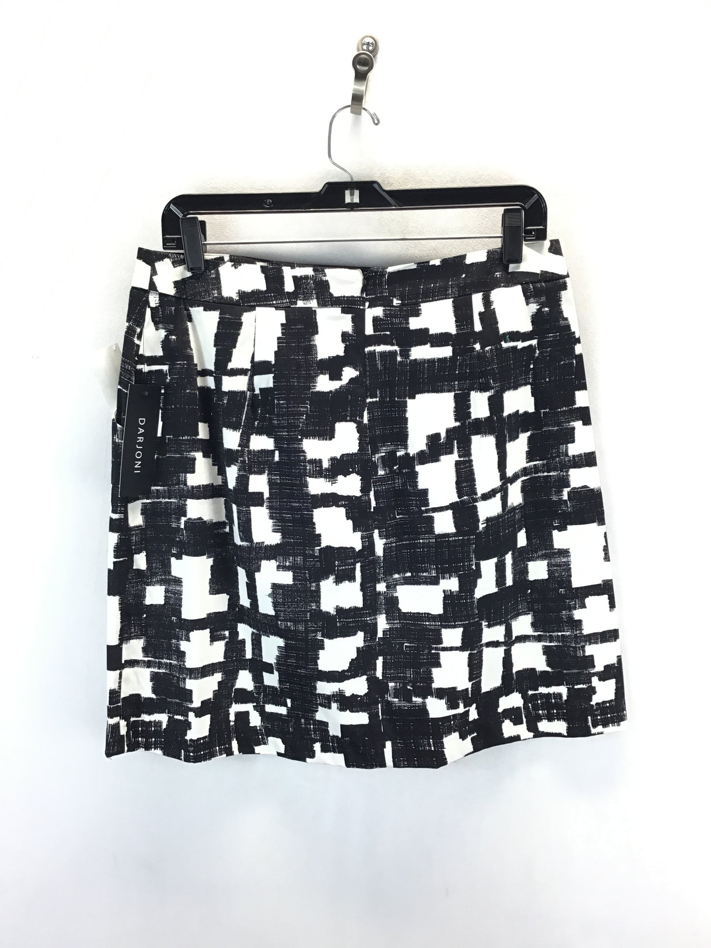 Skirt Midi By Clothes Mentor In Black & White, Size: 10