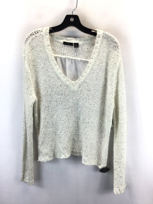 Sweater By Clothes Mentor In Cream, Size: M