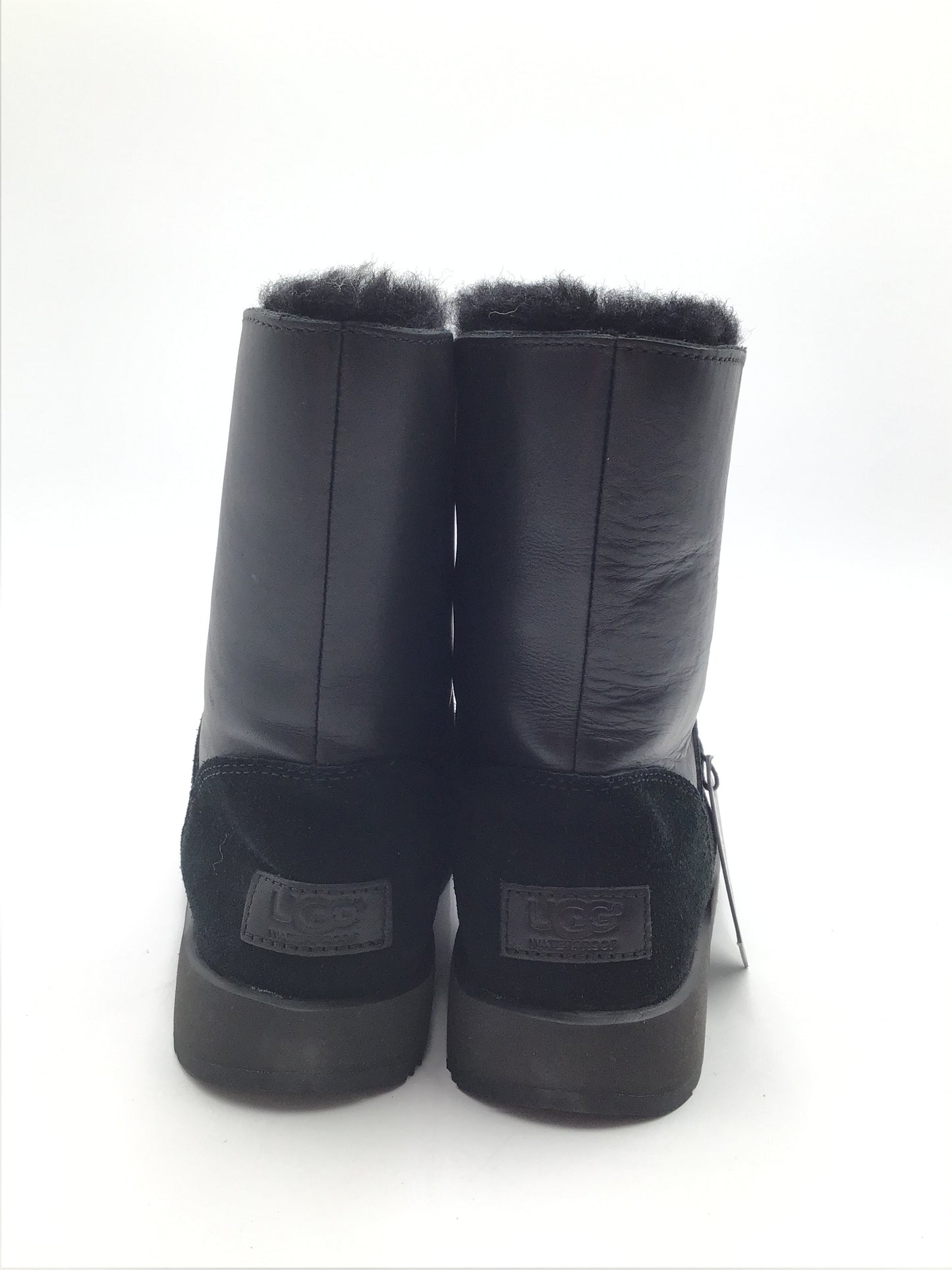 Boots Designer By Ugg In Black, Size: 6