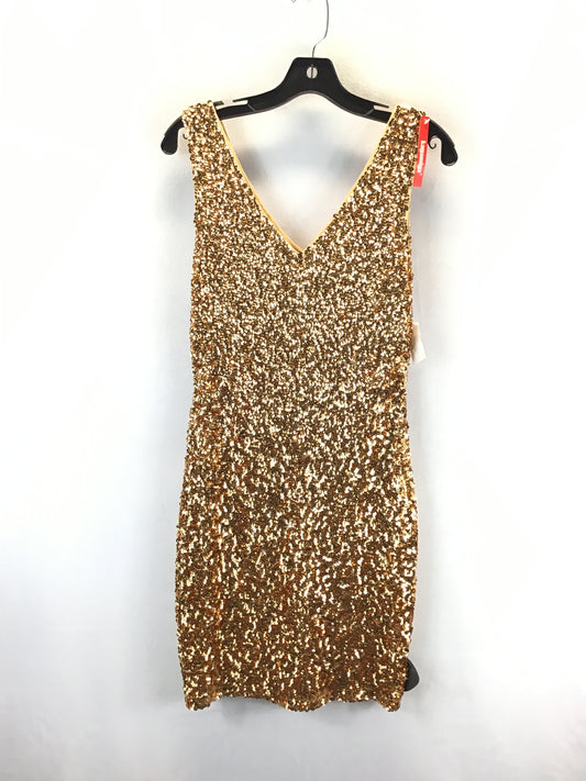 Dress Party Short By Clothes Mentor In Gold, Size: M