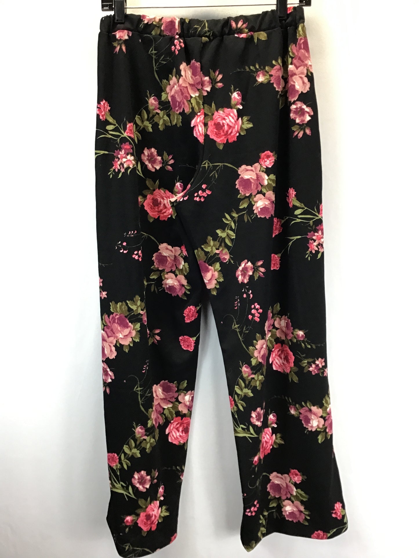 Pants Ankle By Clothes Mentor  Size: M