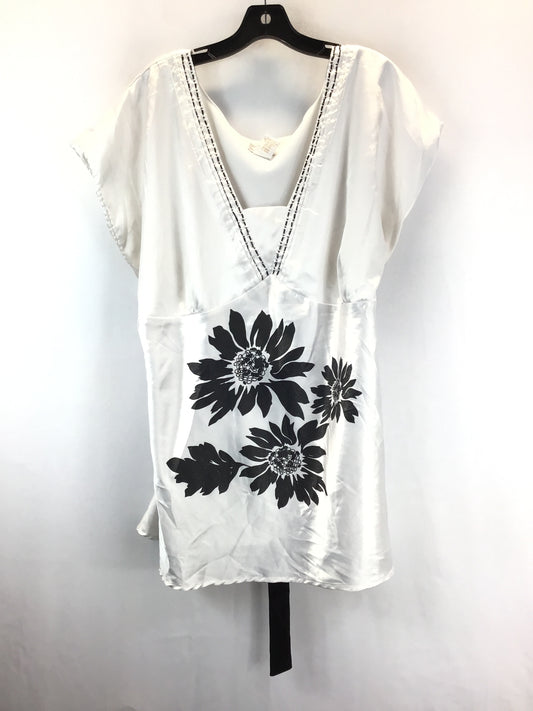 Top Sleeveless By Monroe And Main  Size: 3x