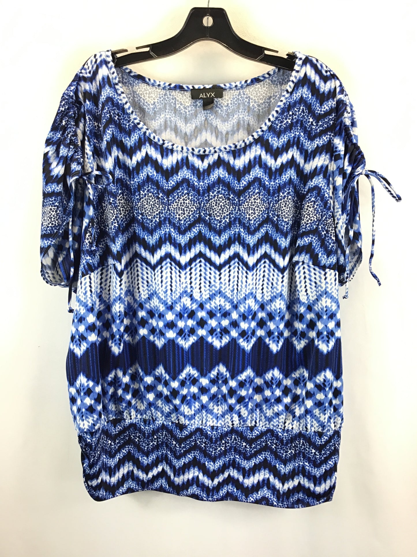 Blue & White Top Short Sleeve Alyx, Size 3x