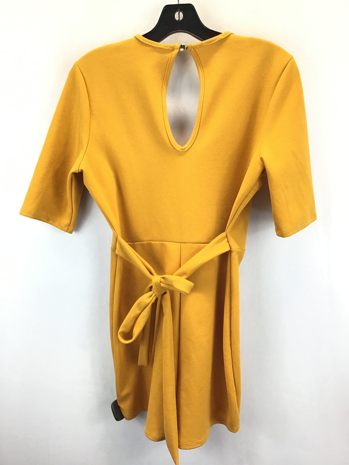 Yellow Romper Clothes Mentor, Size M