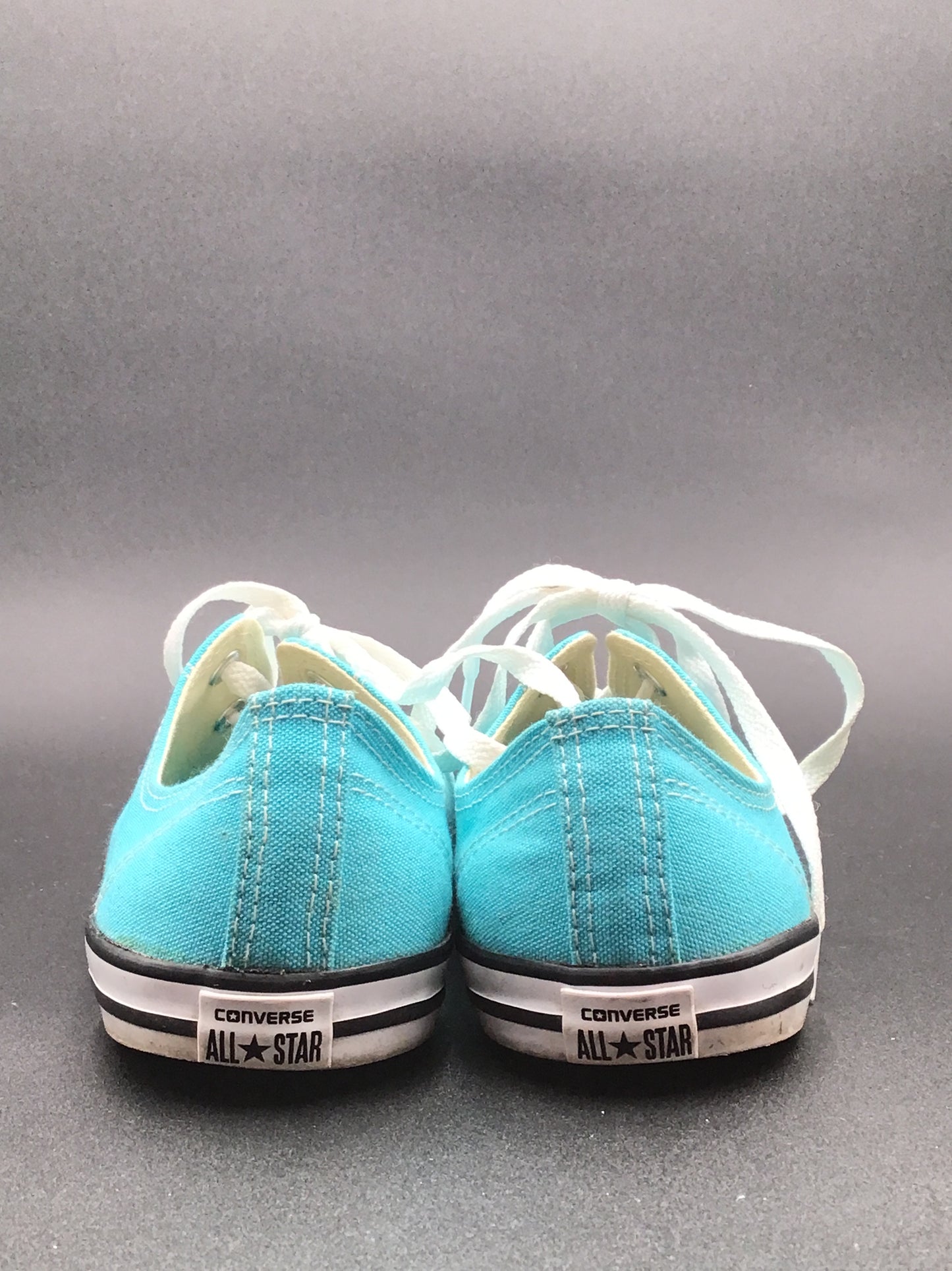 Shoes Sneakers By Converse In Blue, Size: 9