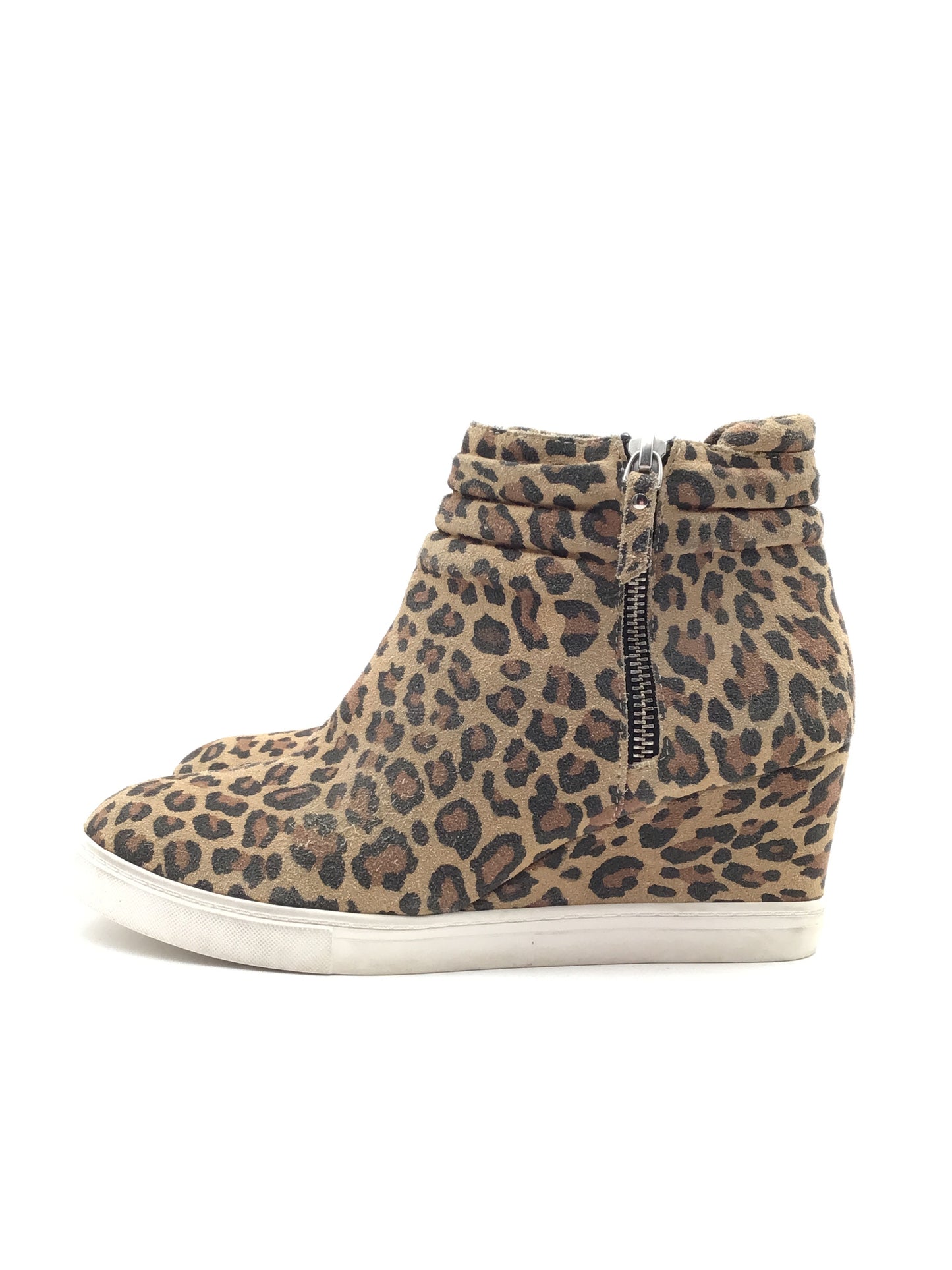 Boots Ankle Heels By Clothes Mentor In Animal Print, Size: 8.5