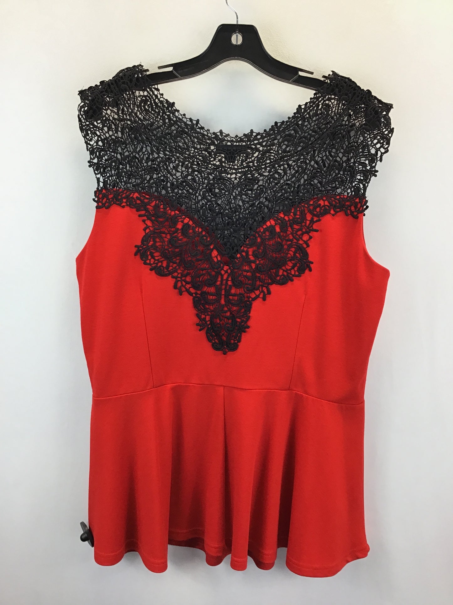 Red Top Sleeveless City Chic, Size M