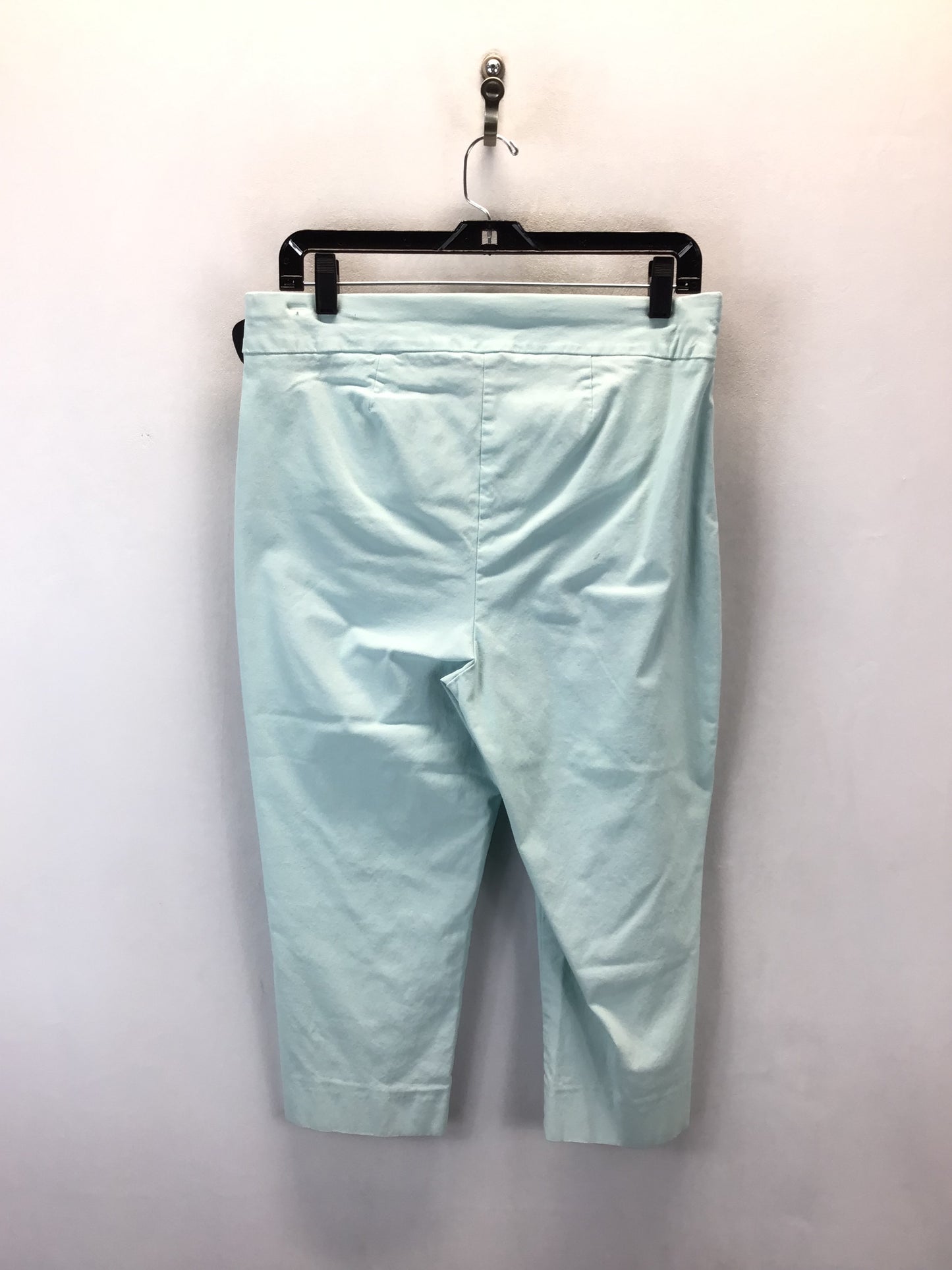 Pants Cropped By Chicos In Blue, Size: 2