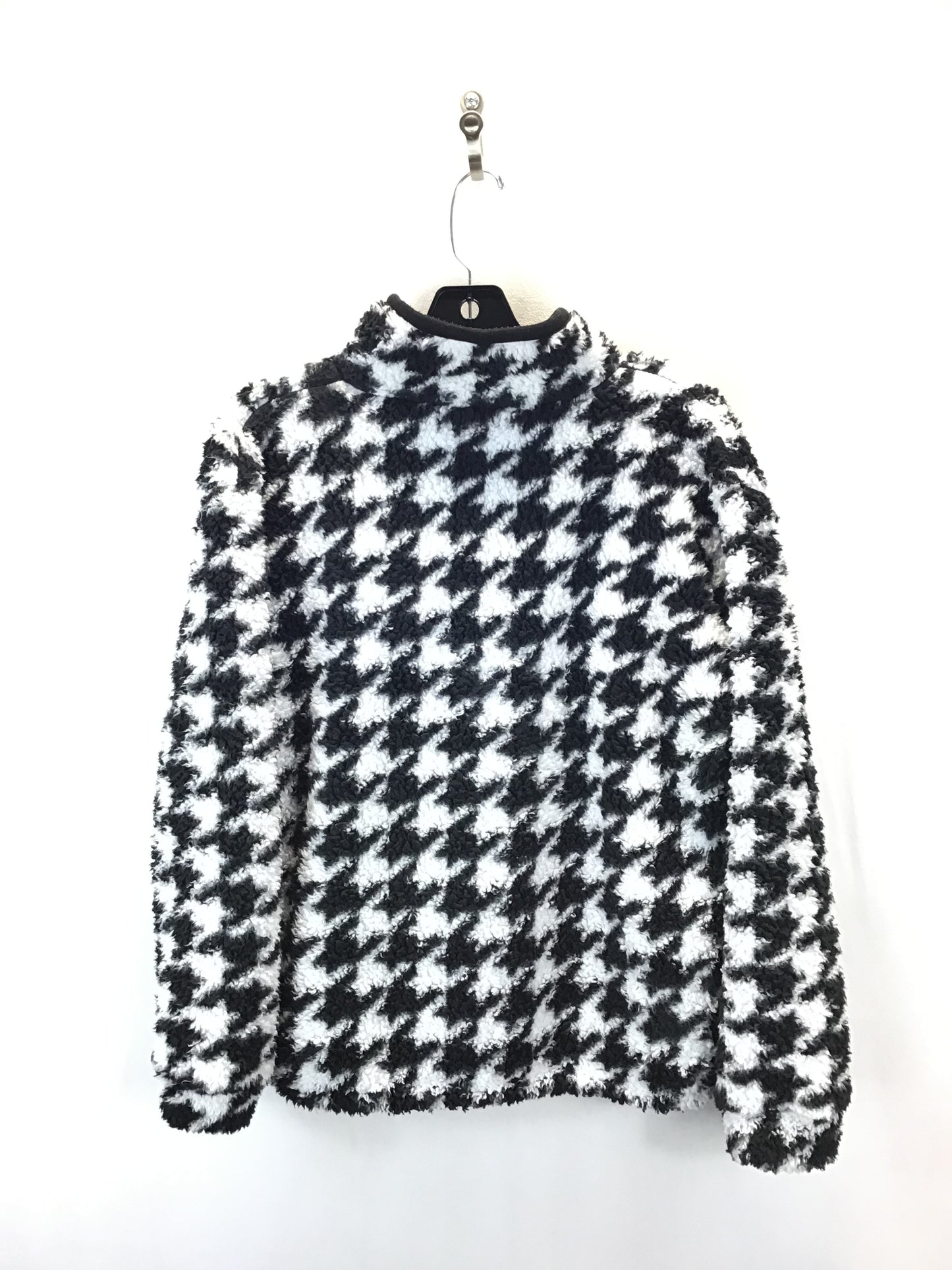 Jacket Fleece By Clothes Mentor In Black & White, Size: M