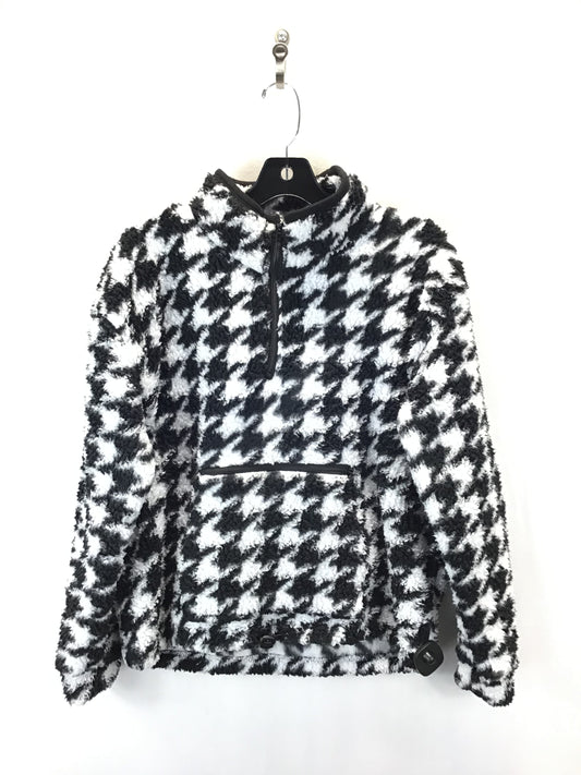 Jacket Fleece By Clothes Mentor In Black & White, Size: M