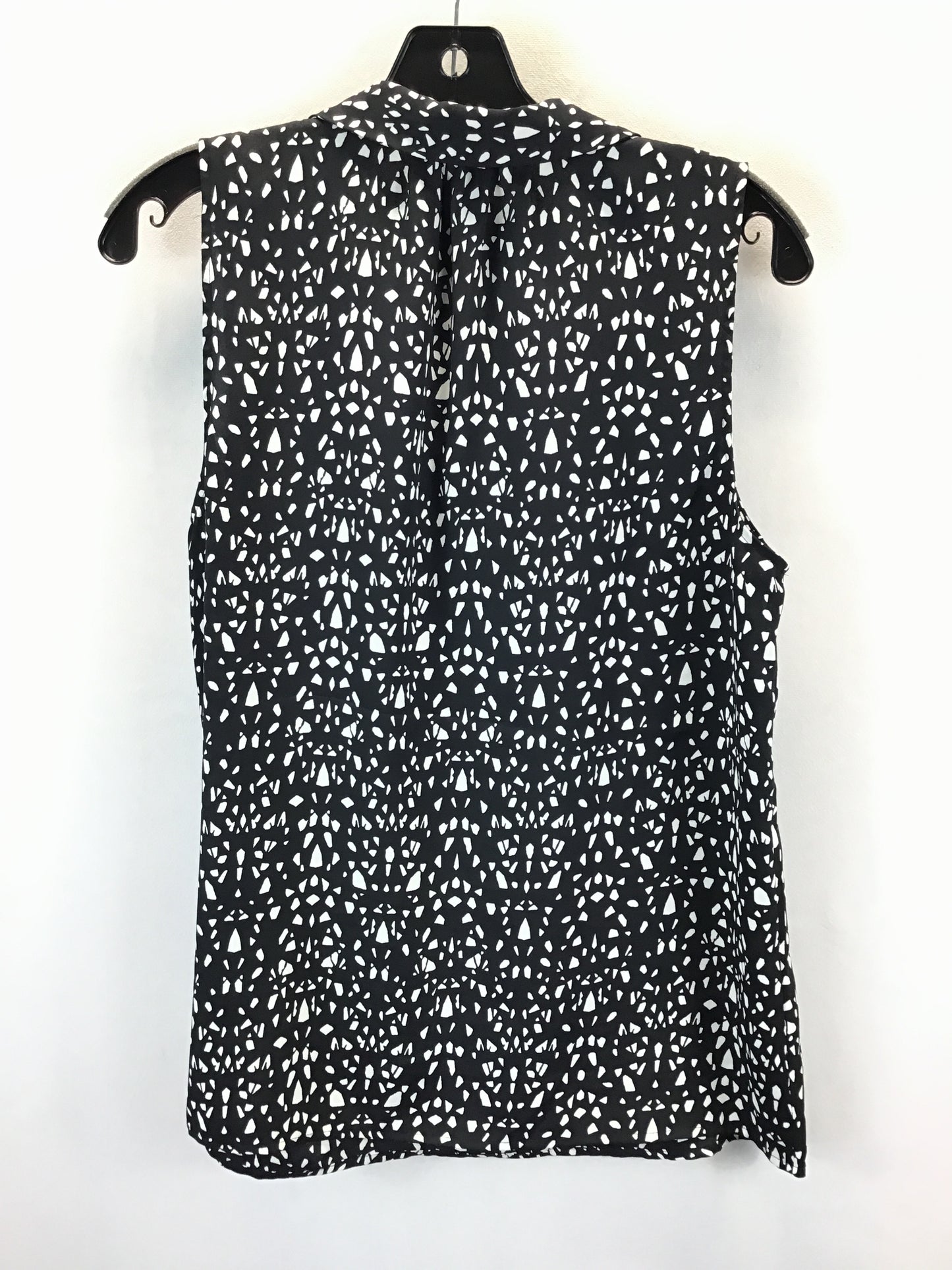 Top Sleeveless By Loft In Black & White, Size: M