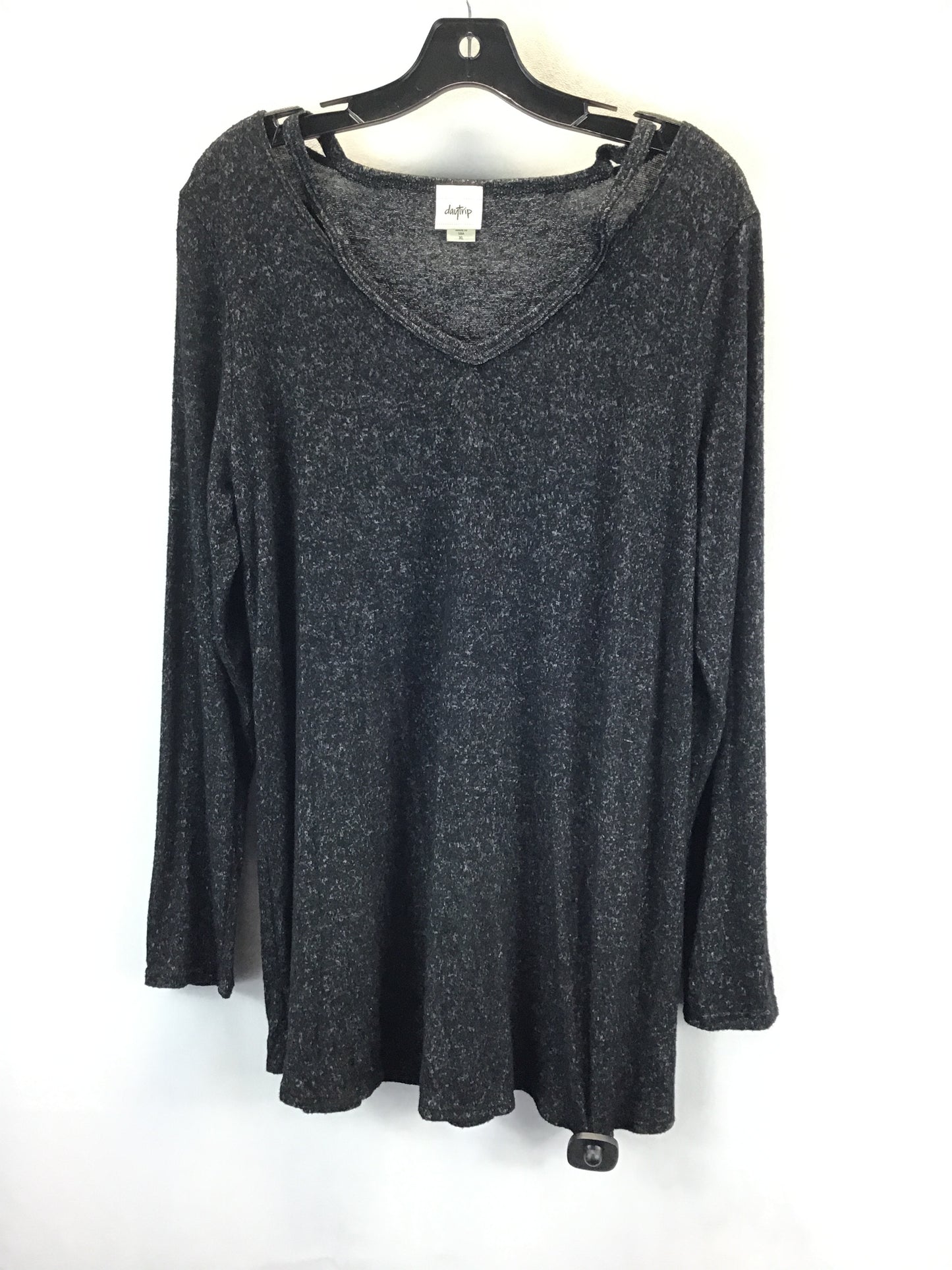 Top Long Sleeve Basic By Daytrip In Black, Size: Xl